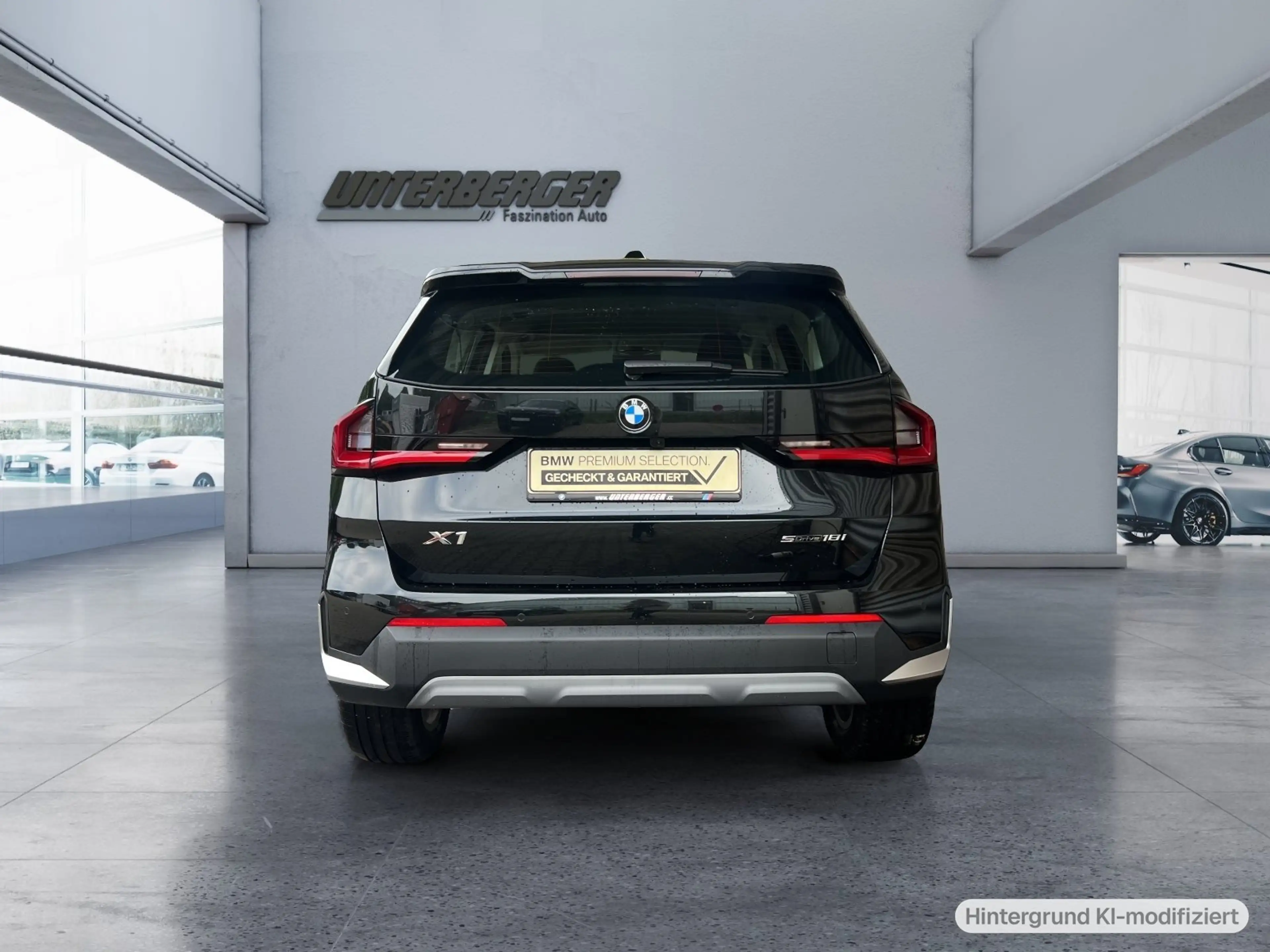 BMW X1 sDrive18i ACC AHK Komfortzg Sitzverst. Fond — photo 5