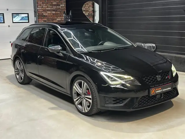SEAT Leon view 3