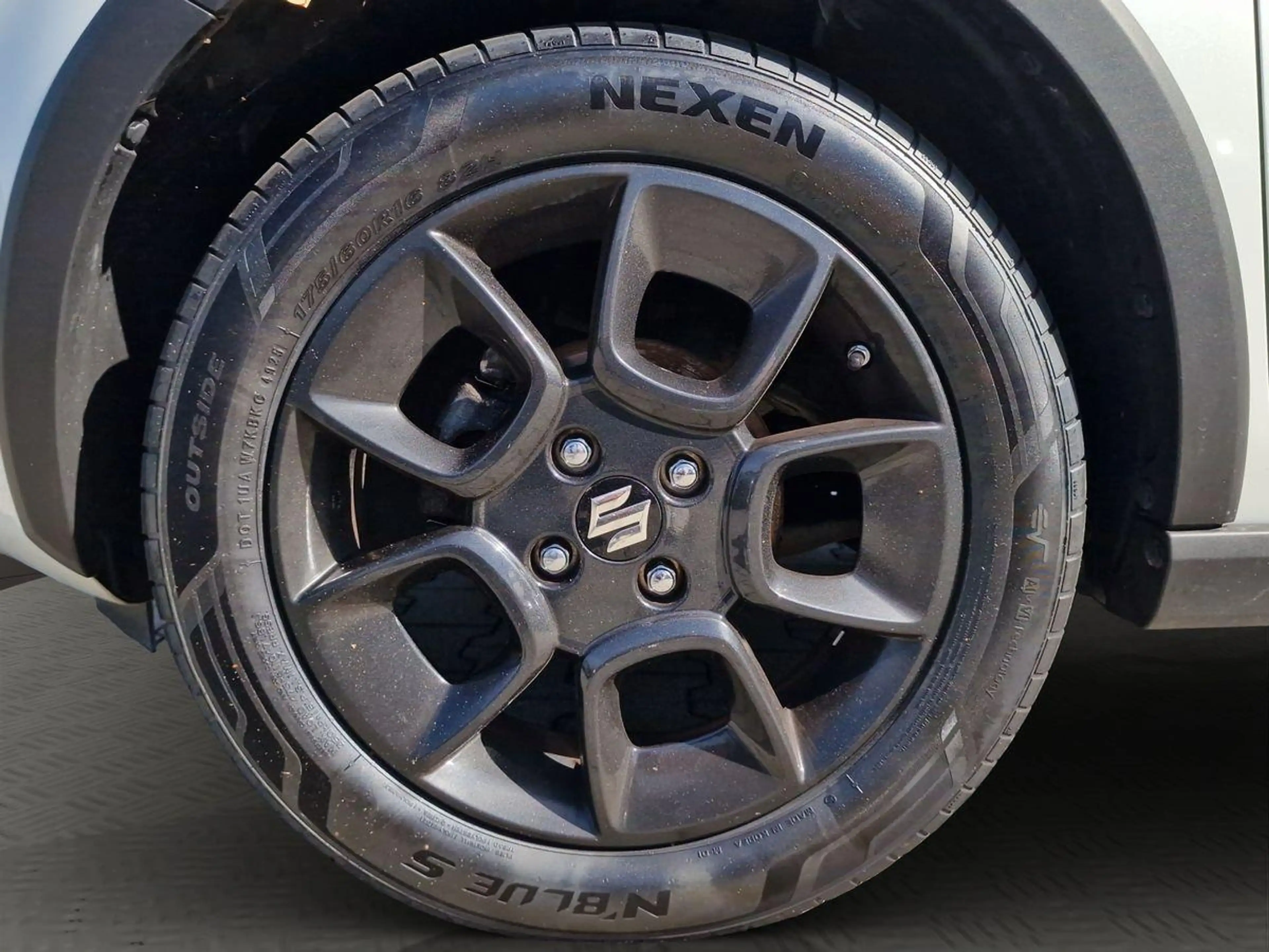 Suzuki Ignis 1.2 Hybrid Comfort AllGrip — photo 10