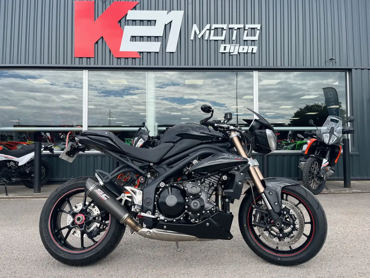 Triumph Speed Triple 1050 Noir - 1
