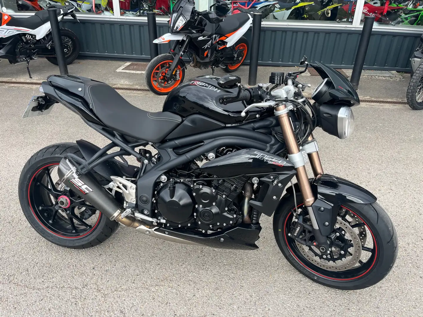 Triumph Speed Triple 1050 Noir - 2