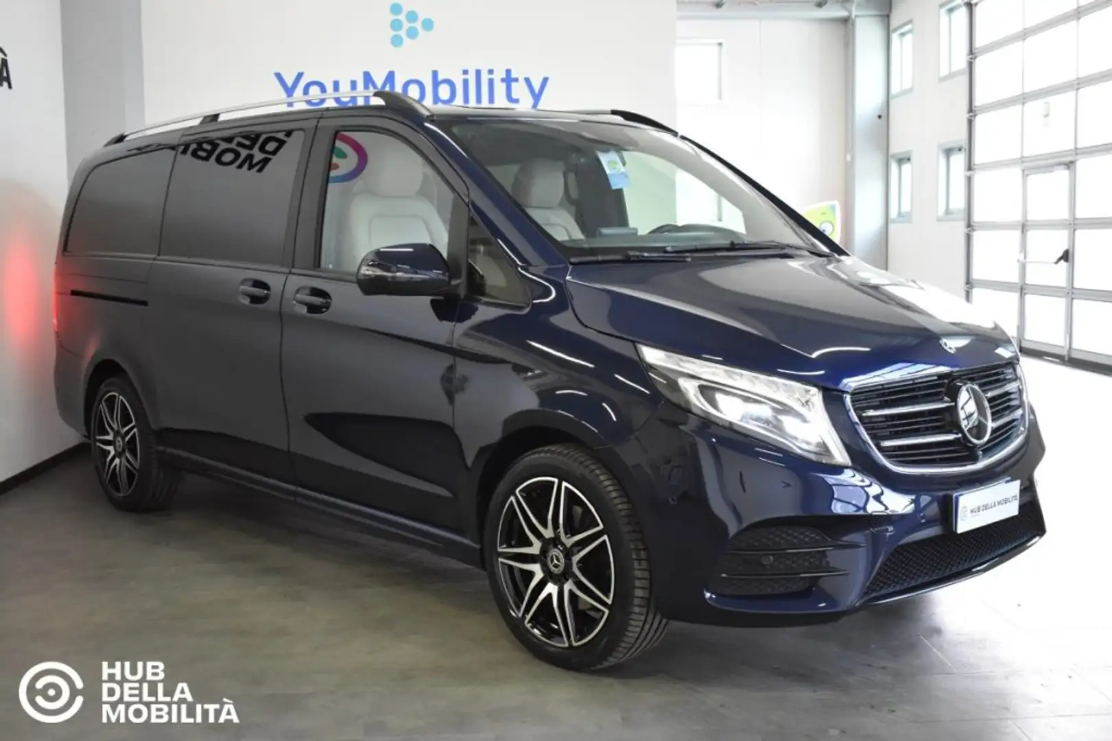 Mercedes-Benz V 250 d Automatic 4Matic Sport Long AMG Line Bleu - 2