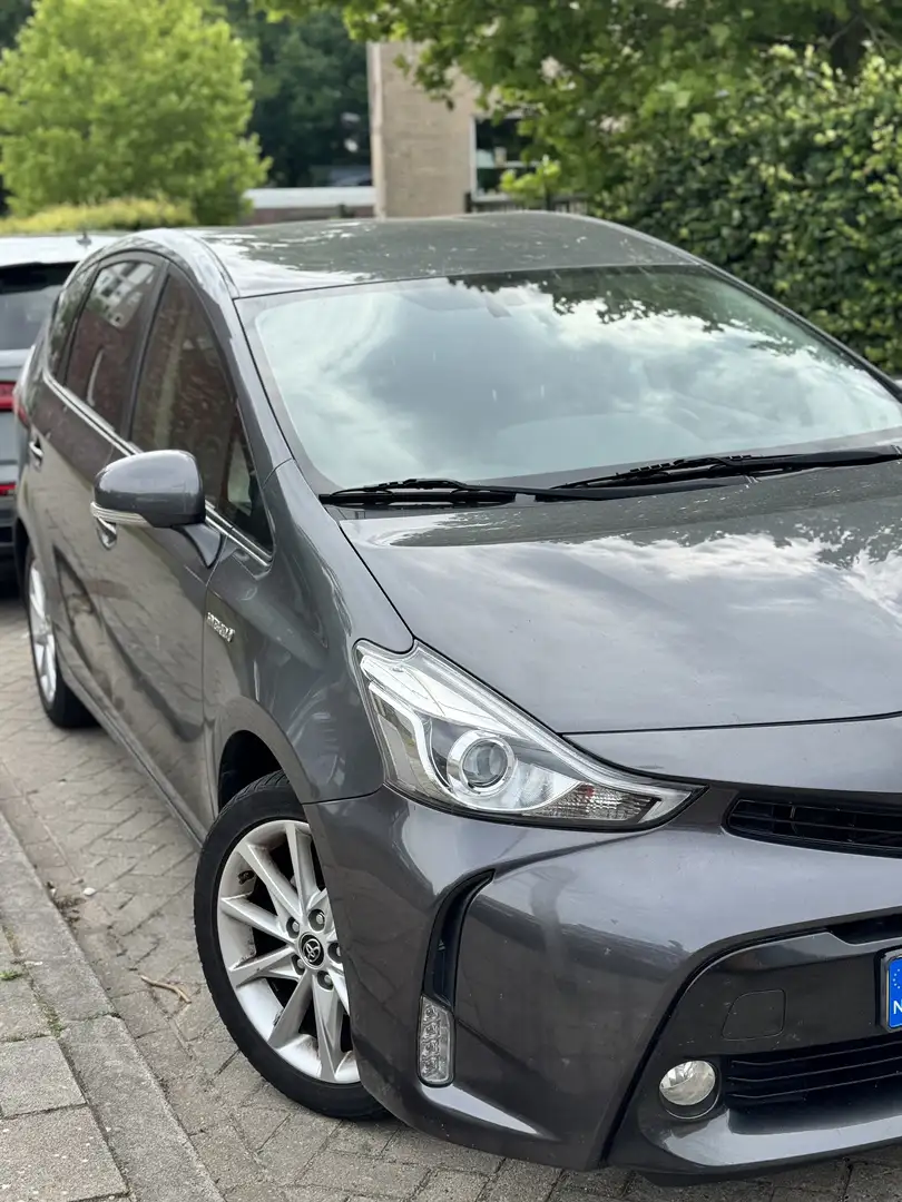Toyota Prius+ 1.8 Dyn. Bns 96g Grijs - 1