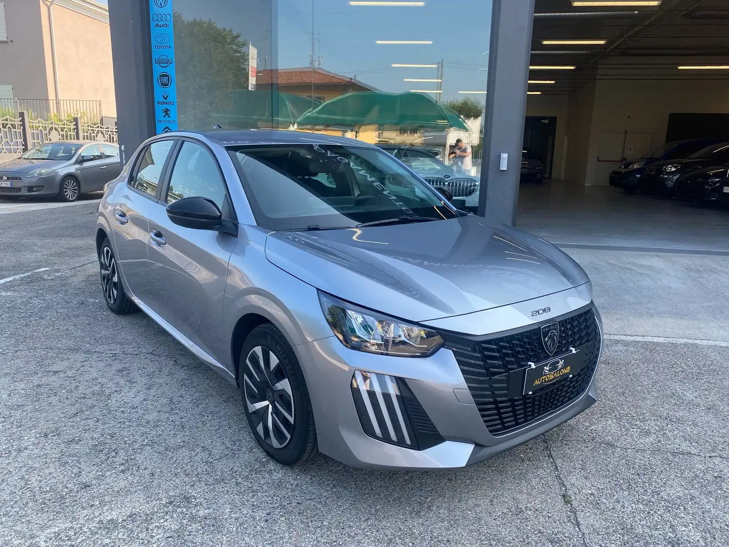 Peugeot 208 1.2 puretech Active Pack s Grijs - 1