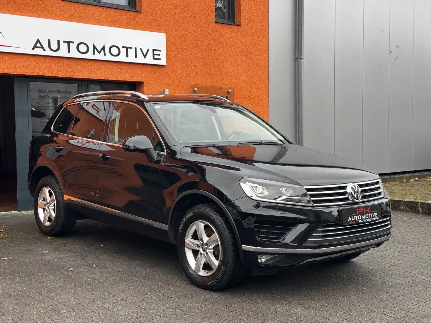Volkswagen Touareg 3.0 TDI BMT Terrain Tech 4M*DSG*SHZ* Schwarz - 2