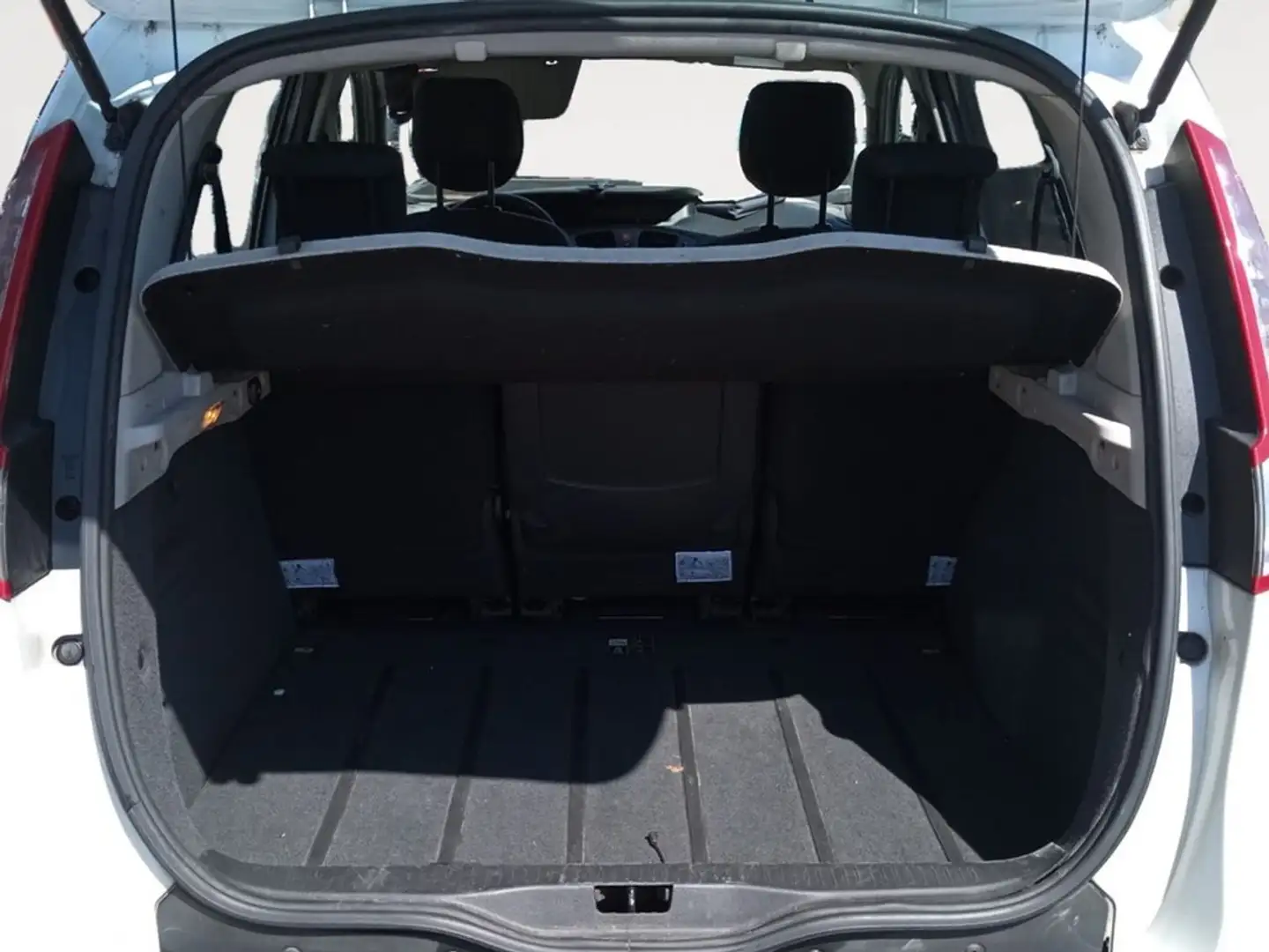 Renault Grand Scenic Expression Blanco - 2