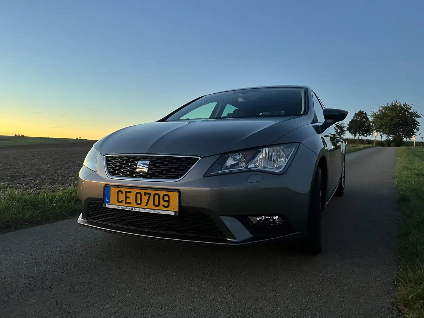 SEAT Leon 1.2 TSI Start&Stop DSG Style - 2