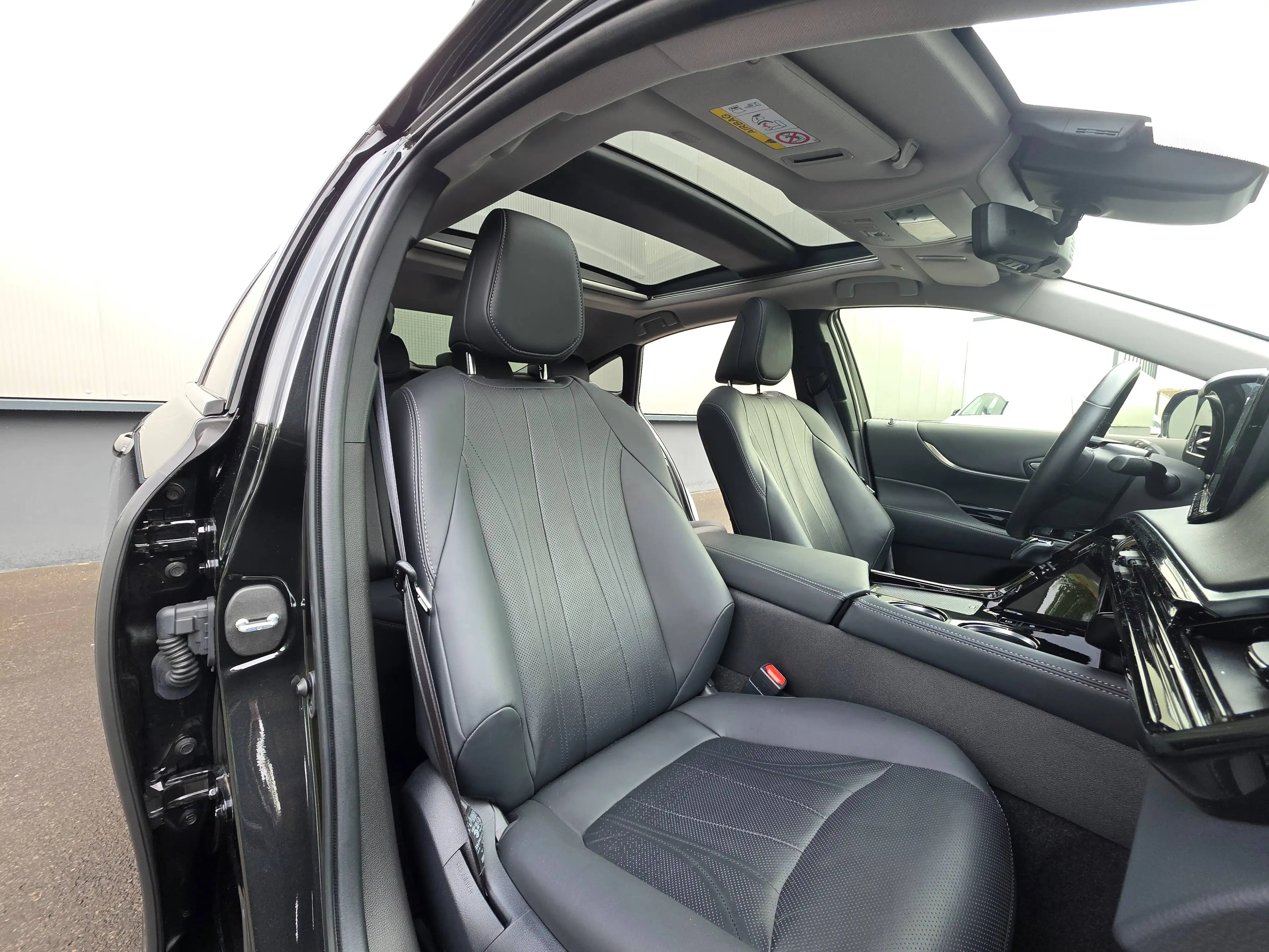 Toyota Mirai Mirai Advanced Toyota Relax-Garantie 20.000 KM 10x on Stock — photo 15