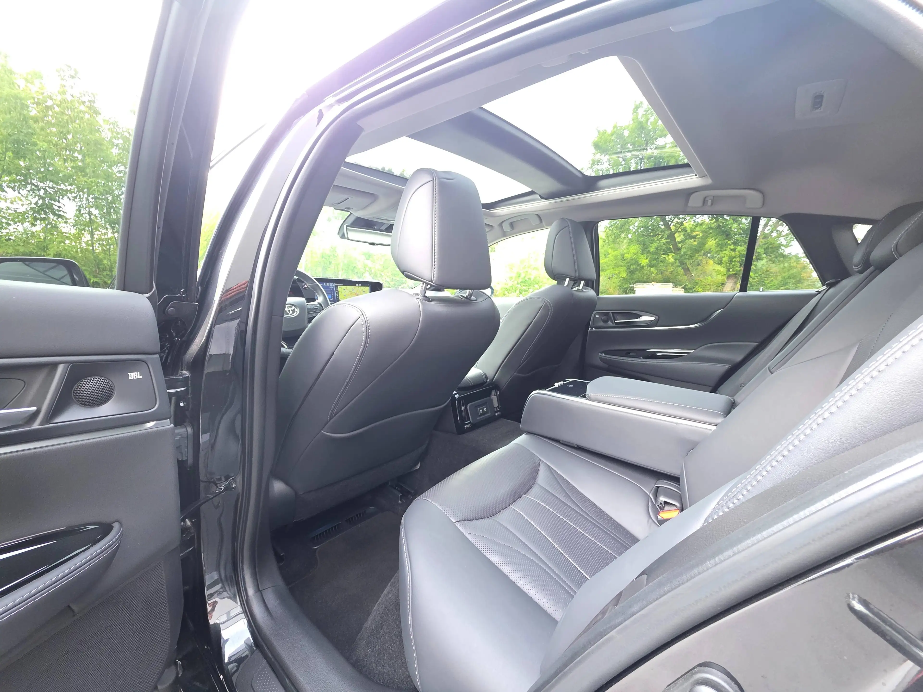 Toyota Mirai Mirai Advanced Toyota Relax-Garantie 20.000 KM 10x on Stock — photo 12