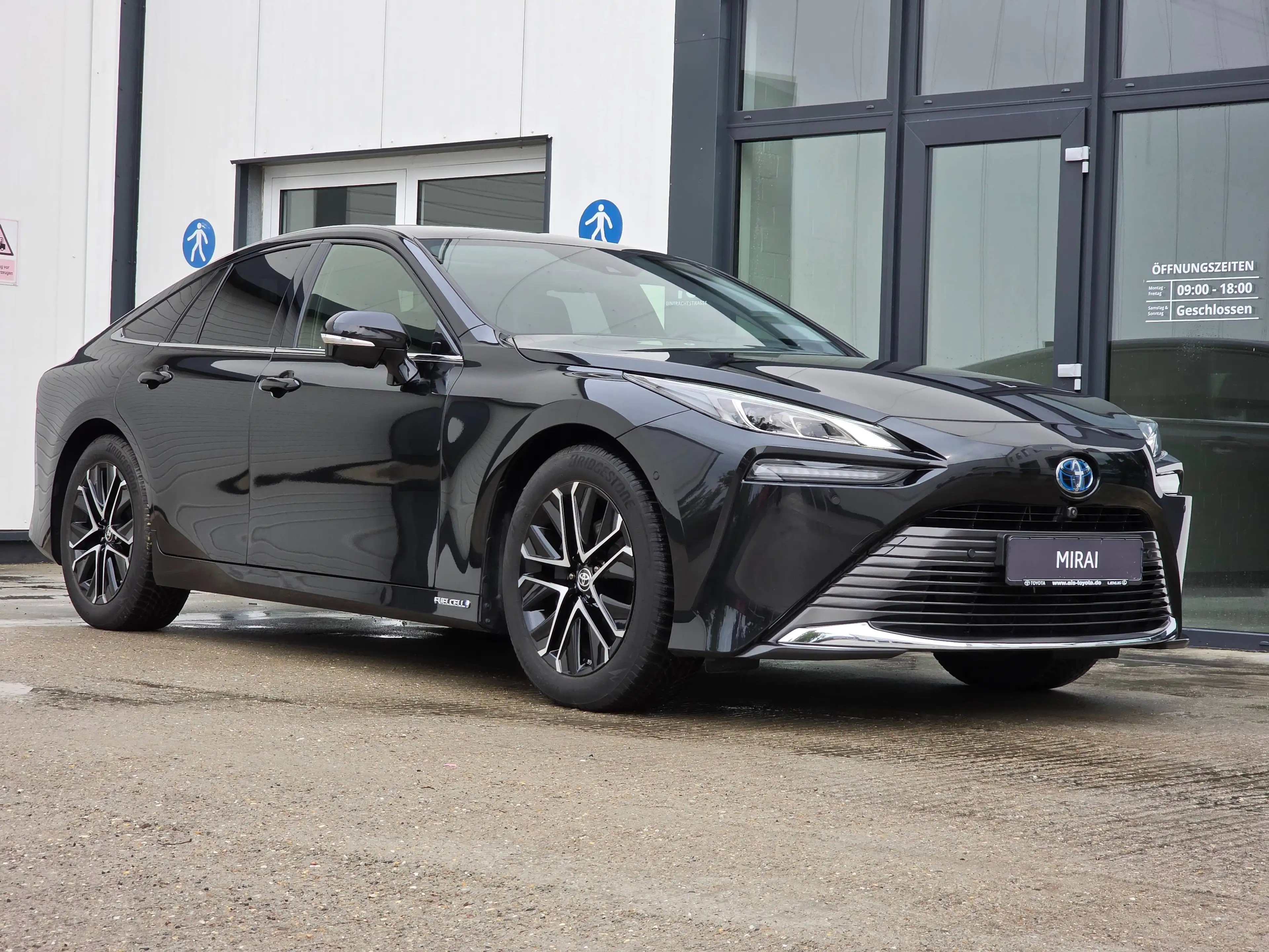 Toyota Mirai Mirai Advanced Toyota Relax-Garantie 20.000 KM 10x on Stock — photo 9