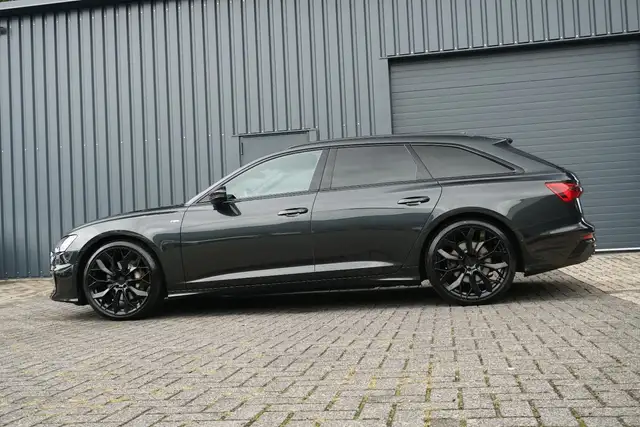 Audi A6 view 4