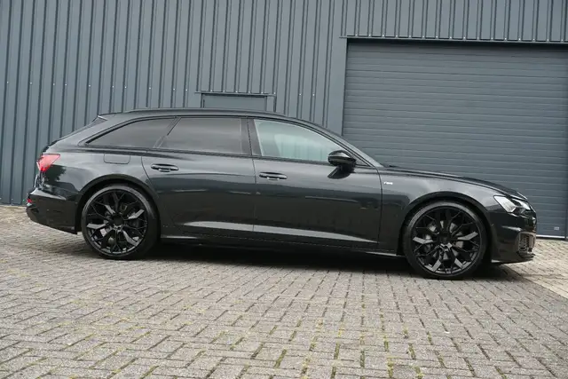 Audi A6 view 8