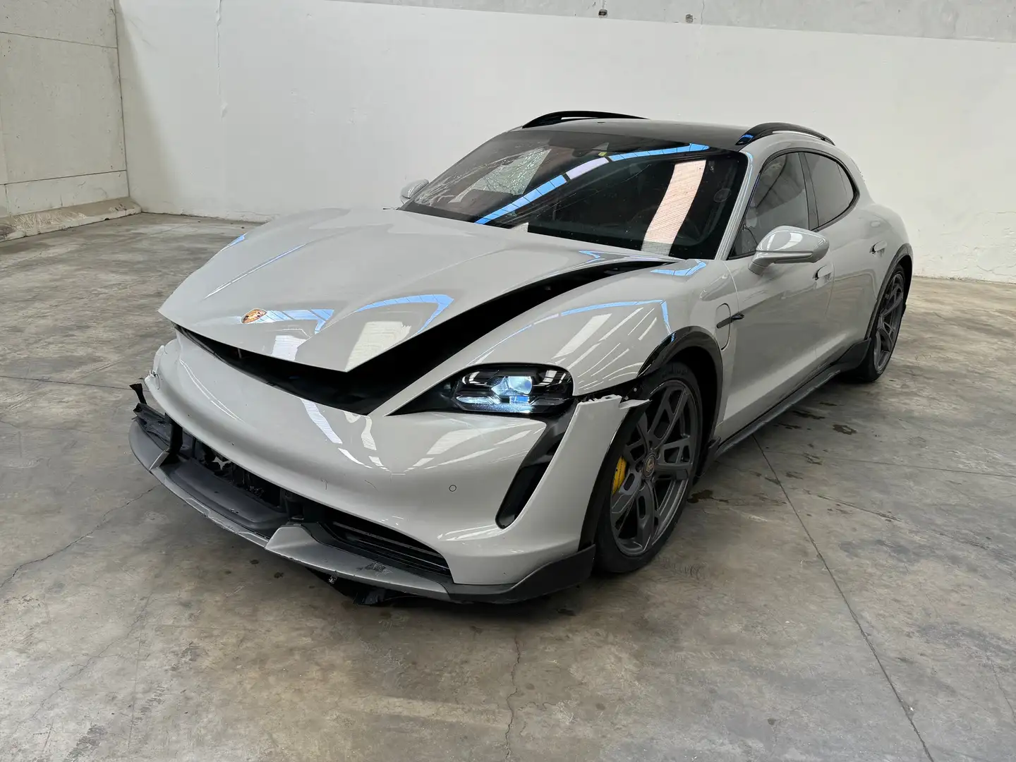 Porsche Taycan Cross Turismo Turbo S *CARBOCERAMICA*OFFROAD* Grigio - 1