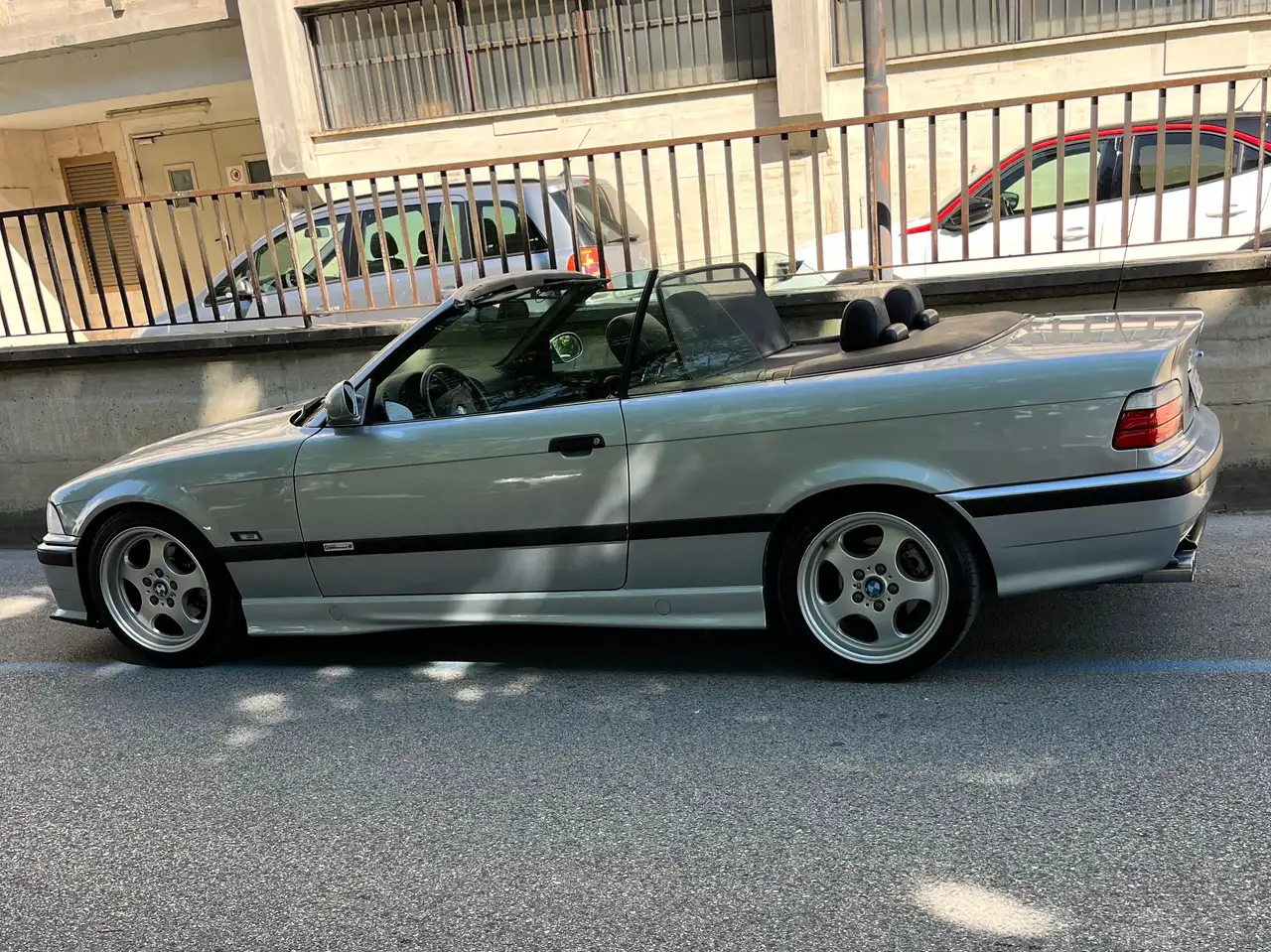 BMW 318i Cabrio c/2airbag, foto 8