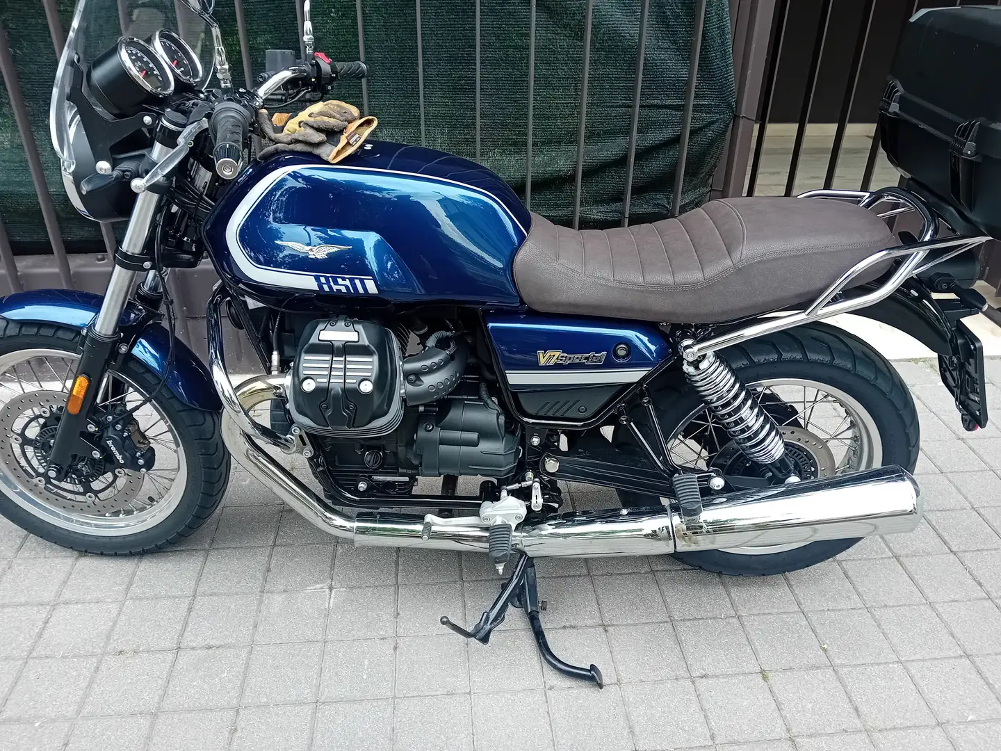 Moto Guzzi V 7 V7 SPECIAL 2023 Blu/Azzurro - 1