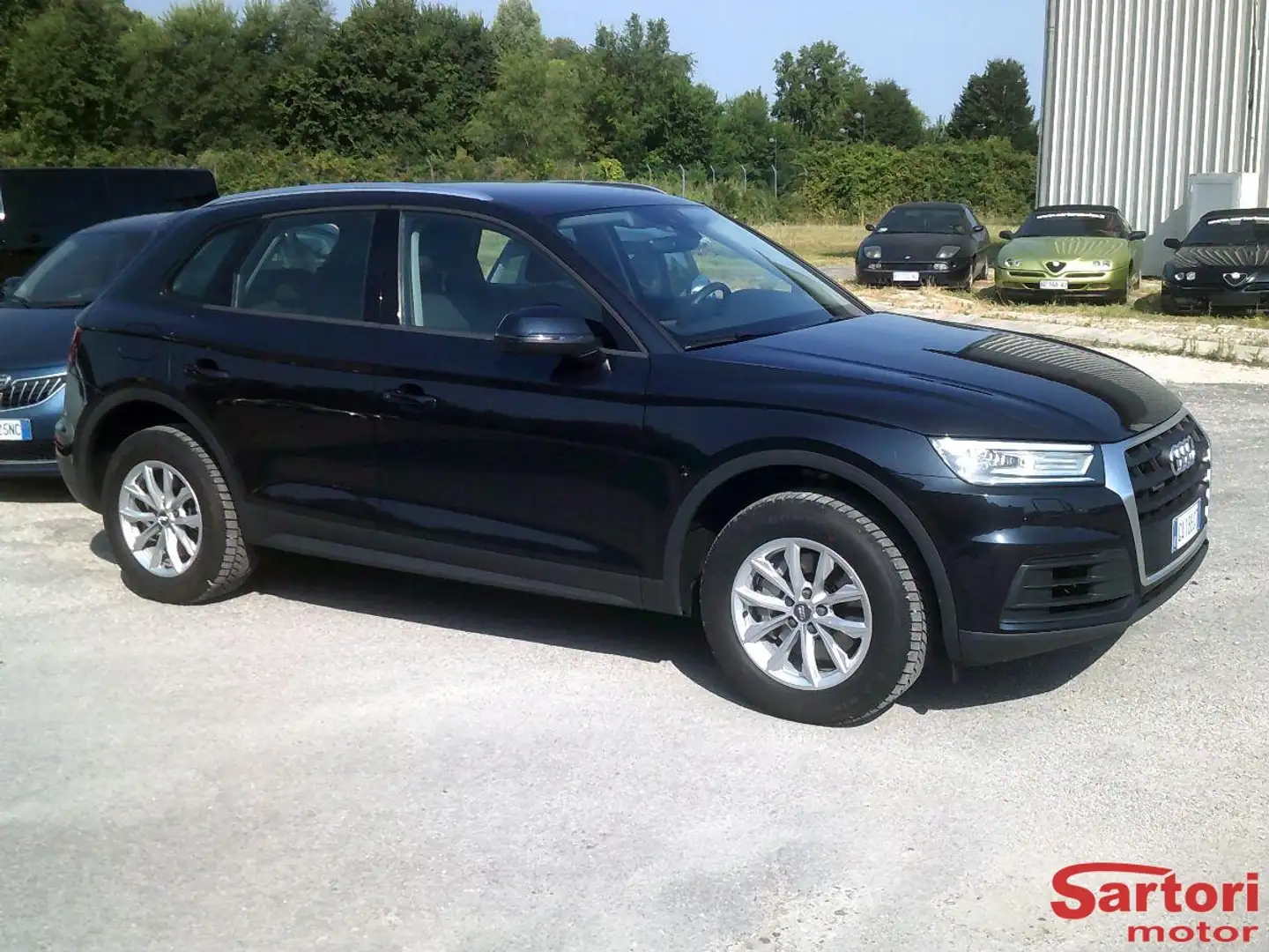 Audi Q5 PARI AL NUOVO UNIPROPRIETARIO! Blu/Azzurro - 2