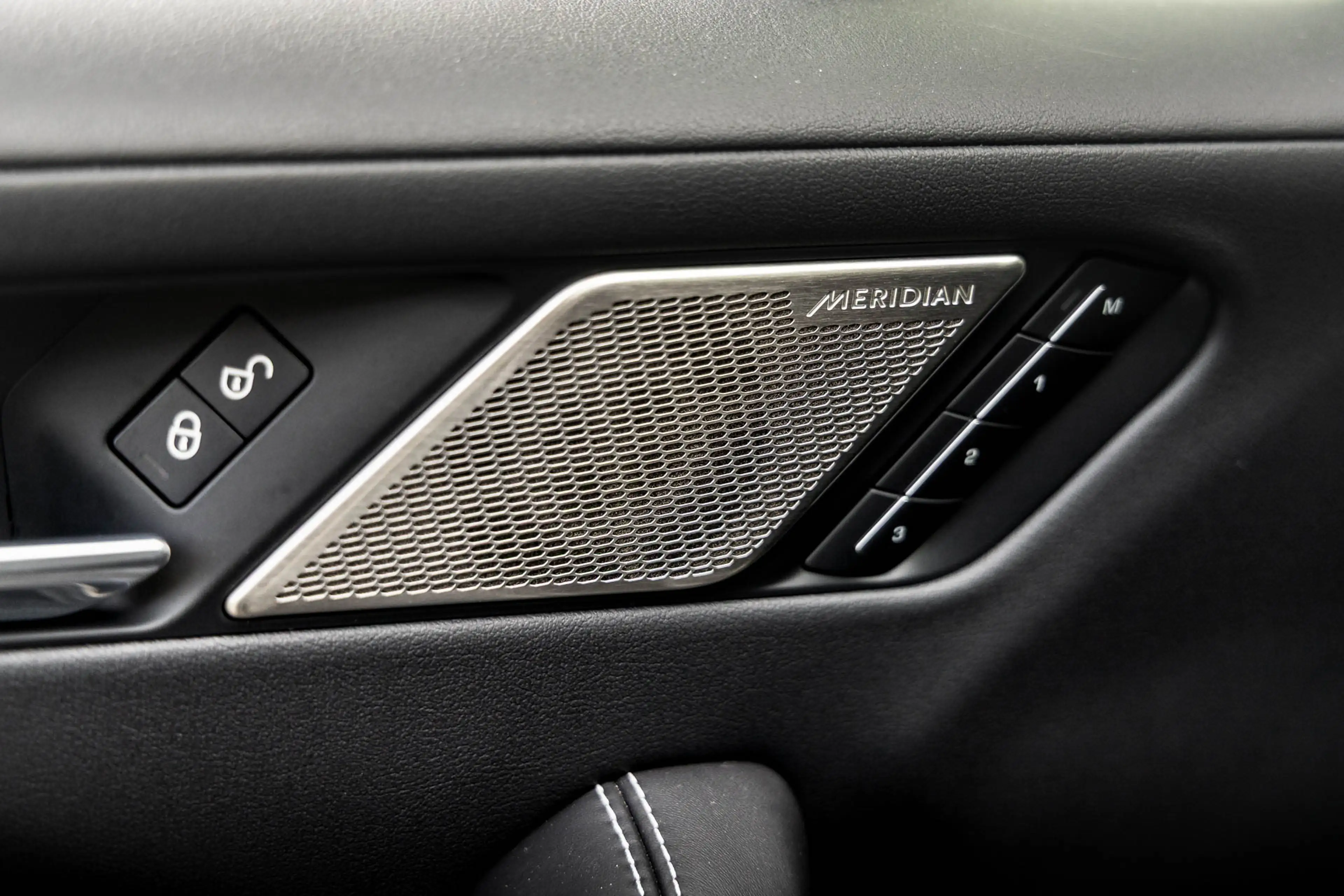 Jaguar I-Pace 90 kWh EV400 * HUD * 360 * Meridian * Keyless * — photo 7