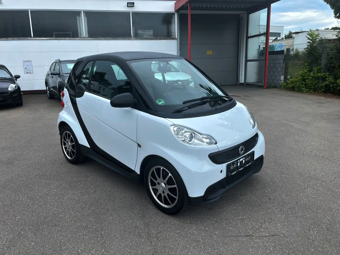 smart forTwo mhd Drive*Klima/Navi/AT-Motor 21.000.Km* Schwarz - 1