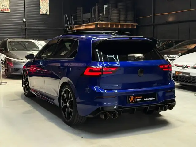 Volkswagen Golf view 4