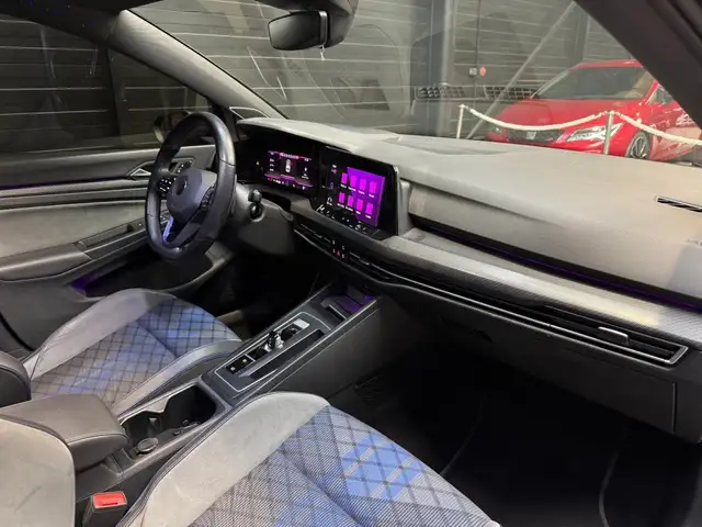 Volkswagen Golf view 14