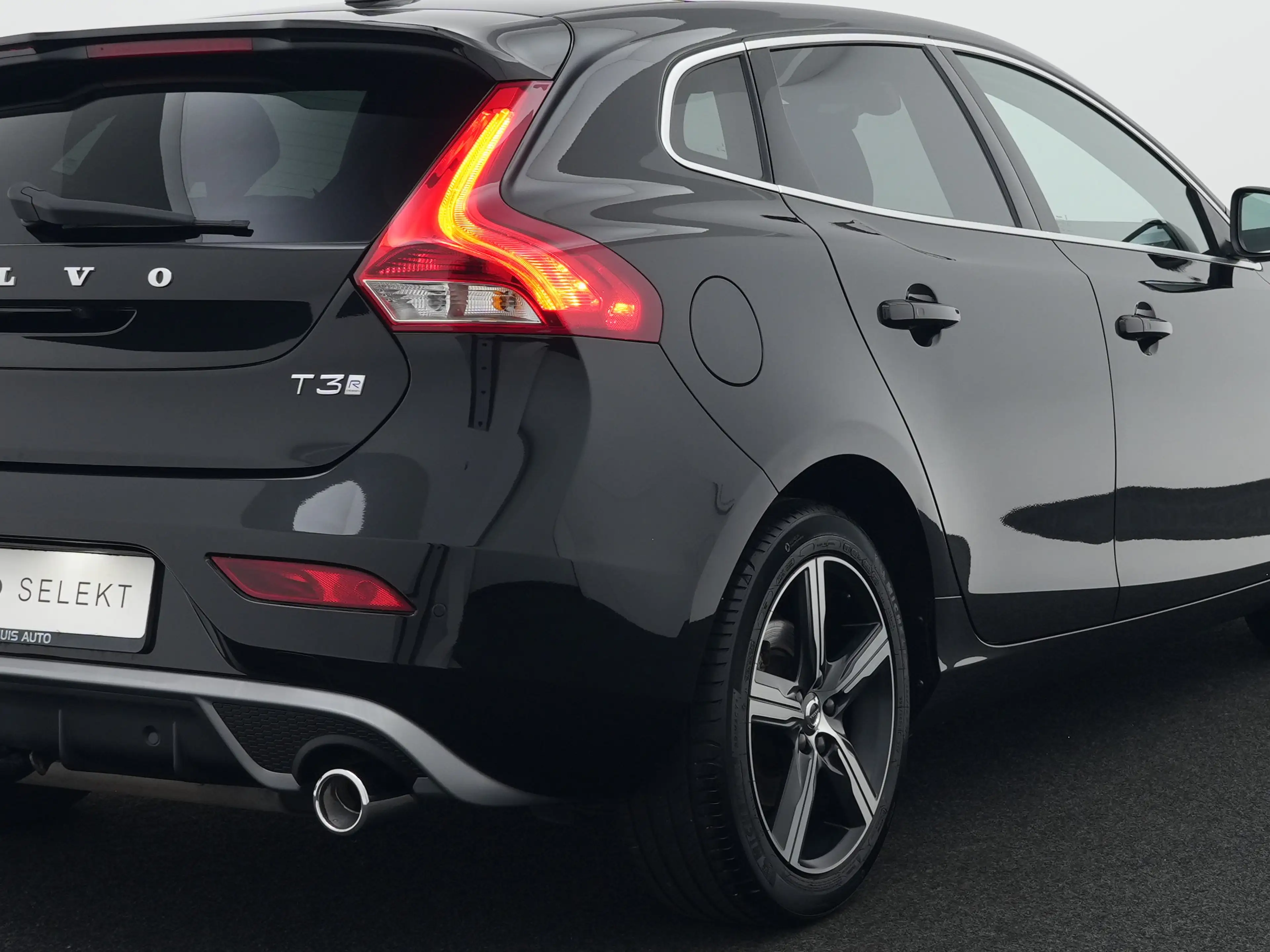 Volvo V40 T3 Polar+ Sport | Panoramadak | Standkachel | Harm — photo 38