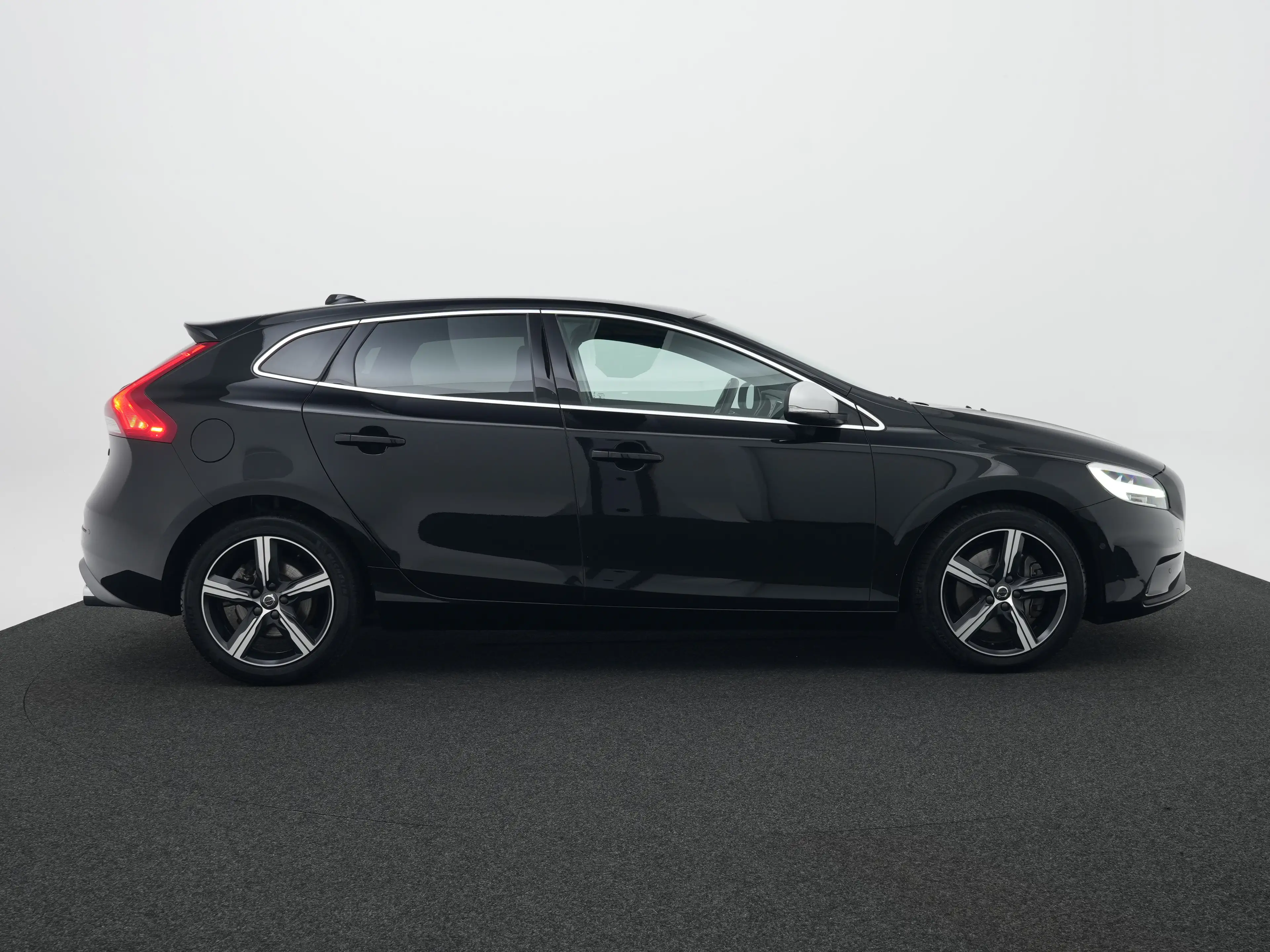 Volvo V40 T3 Polar+ Sport | Panoramadak | Standkachel | Harm — photo 4