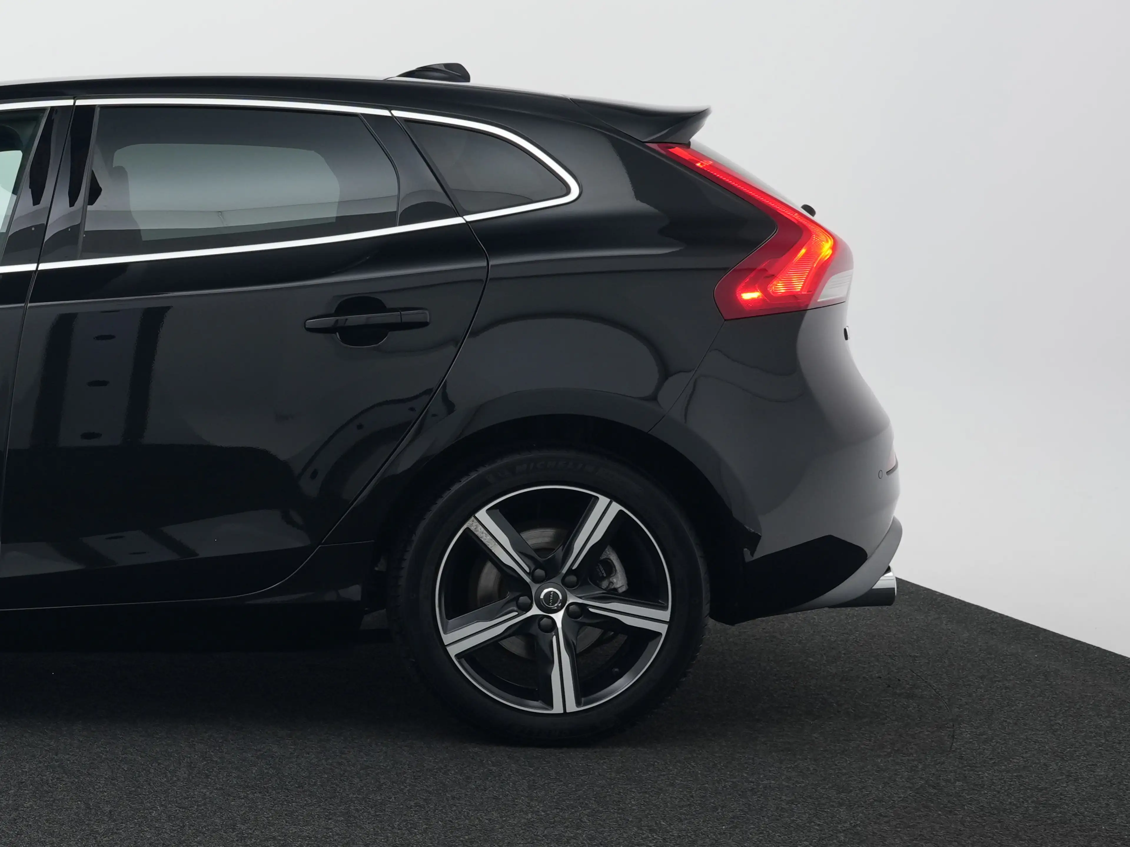 Volvo V40 T3 Polar+ Sport | Panoramadak | Standkachel | Harm — photo 39