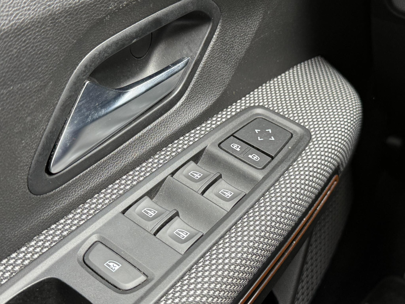Dacia Sandero Stepway 1.0 TCe 100 Bi-Fuel Comfort | NAP | 1e eig — photo 18