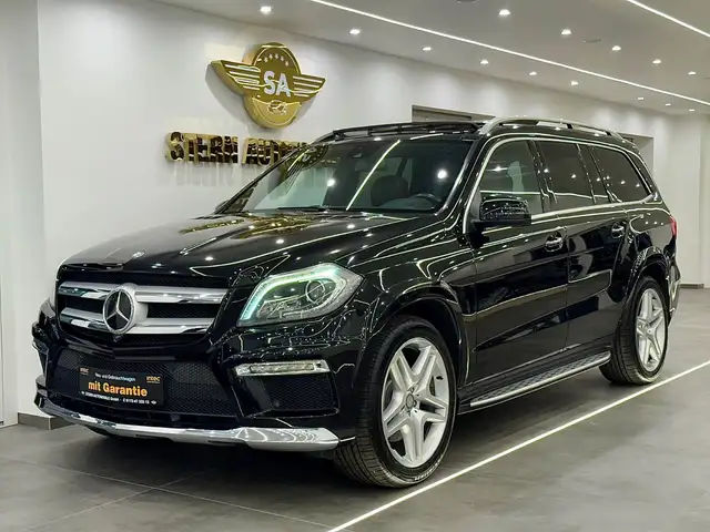 Mercedes-Benz GL 500 4Matic AMG Line 7-Sitzer/Pano/360*/Distro