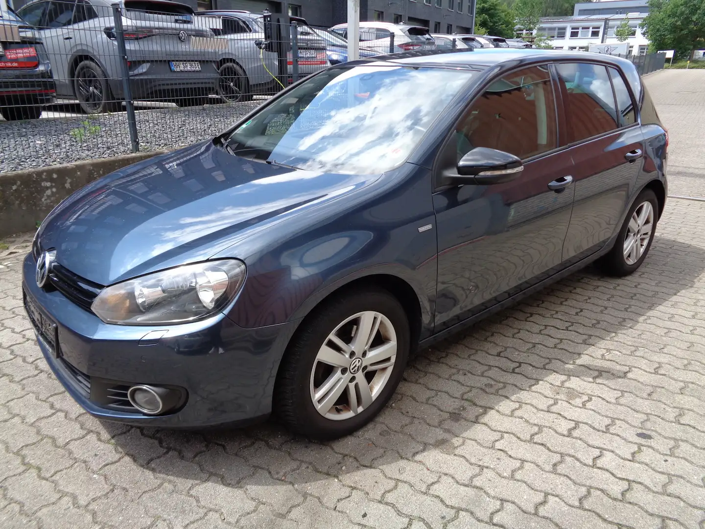 Volkswagen Golf IV Match.2 TSI, Klima, PDC, SHZ Bleu - 2