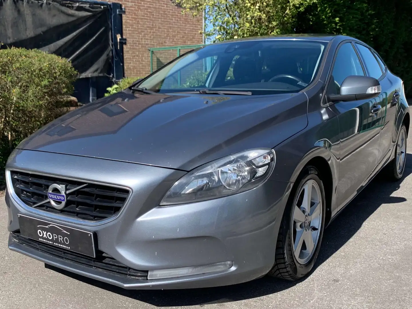 Volvo V40 1.6 D2 / Gps / Clim Auto / Cruise / PDC / Euro 5B Gris - 2