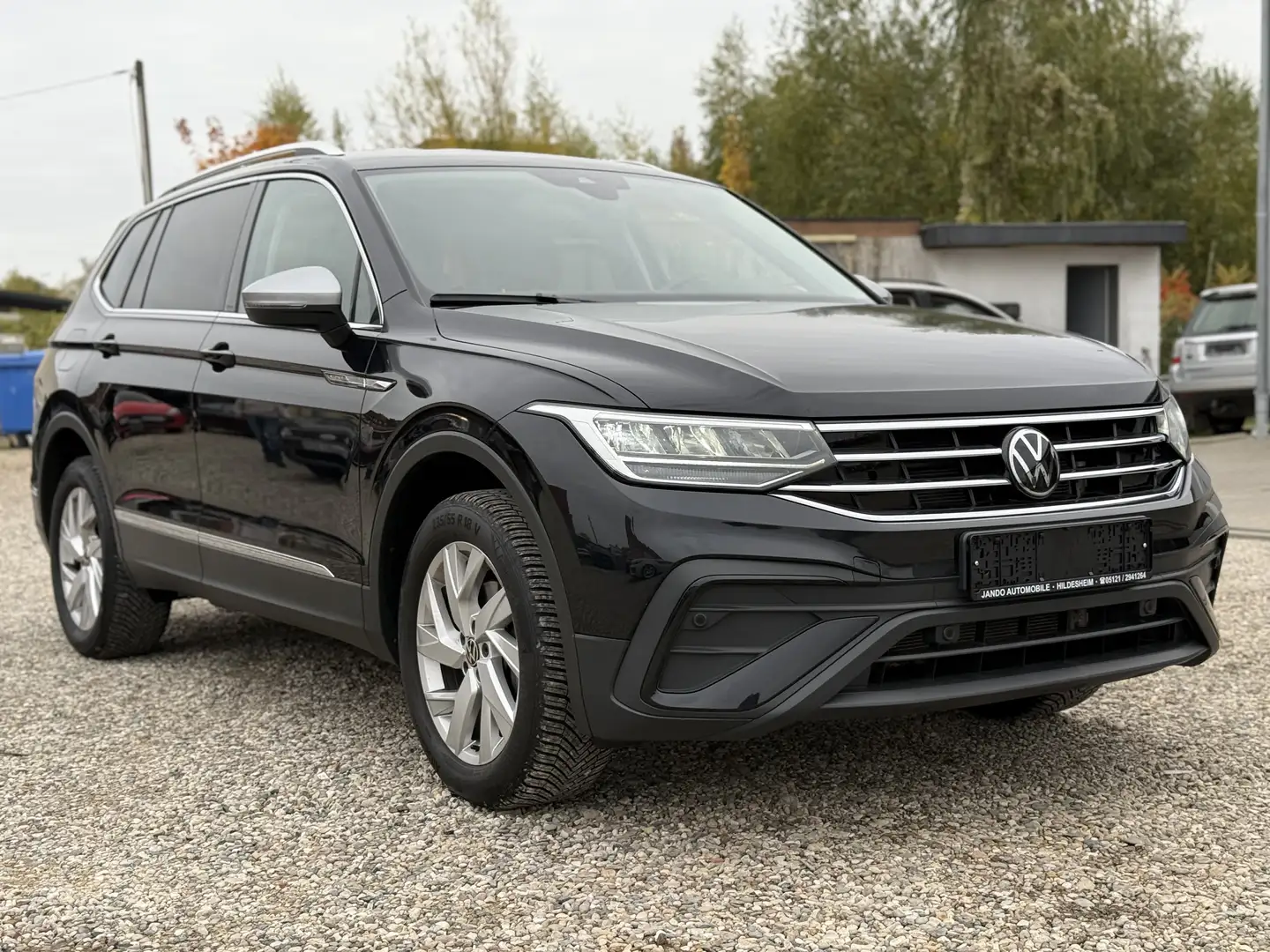 Volkswagen Tiguan Allspace Life 7 Sitzer Schwarz - 2