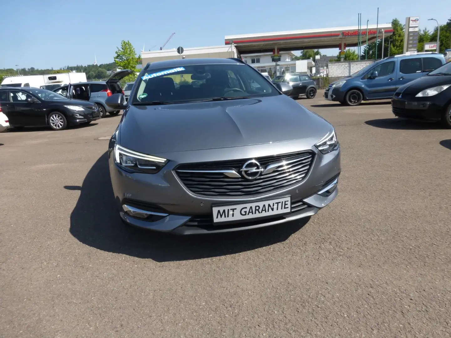 Opel Insignia 2,0DCTI Sports Tourer Business Edition Grau - 2