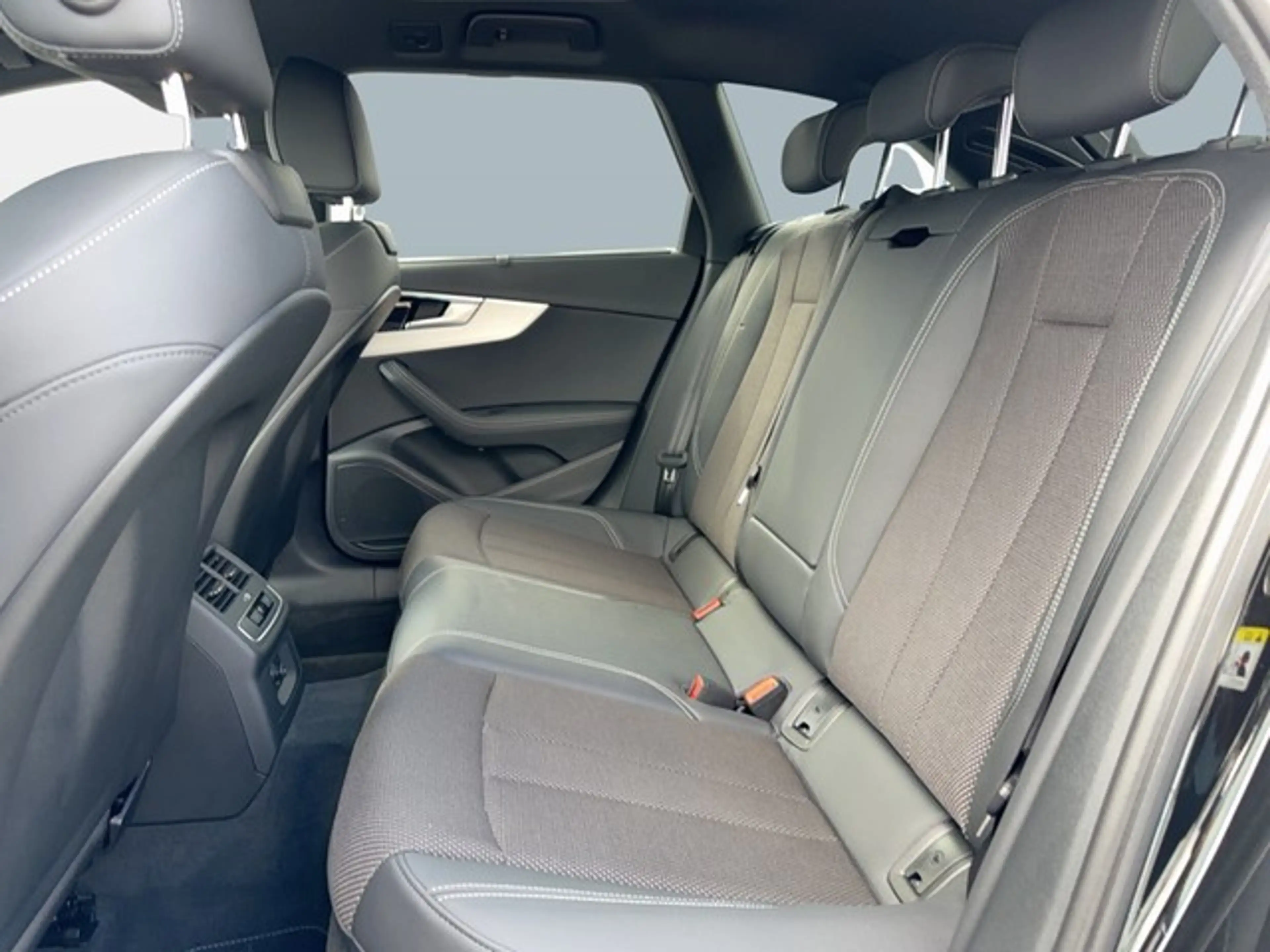 Audi A4 Avant 40 TFSI S line ACC*Navi*Rückfahrkamera* — photo 13