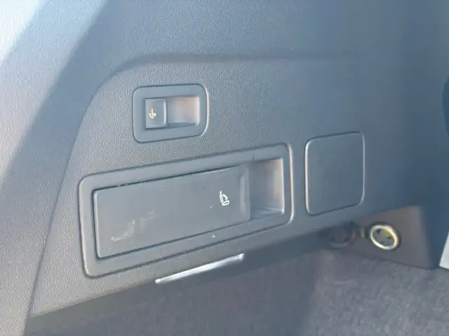 Volkswagen Tiguan Allspace view 21