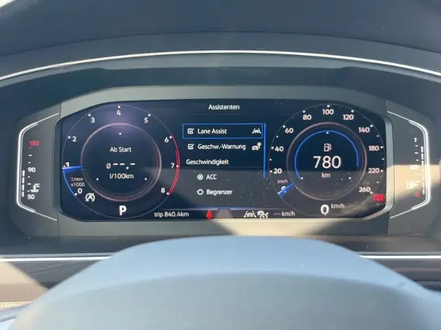 Volkswagen Tiguan Allspace view 23