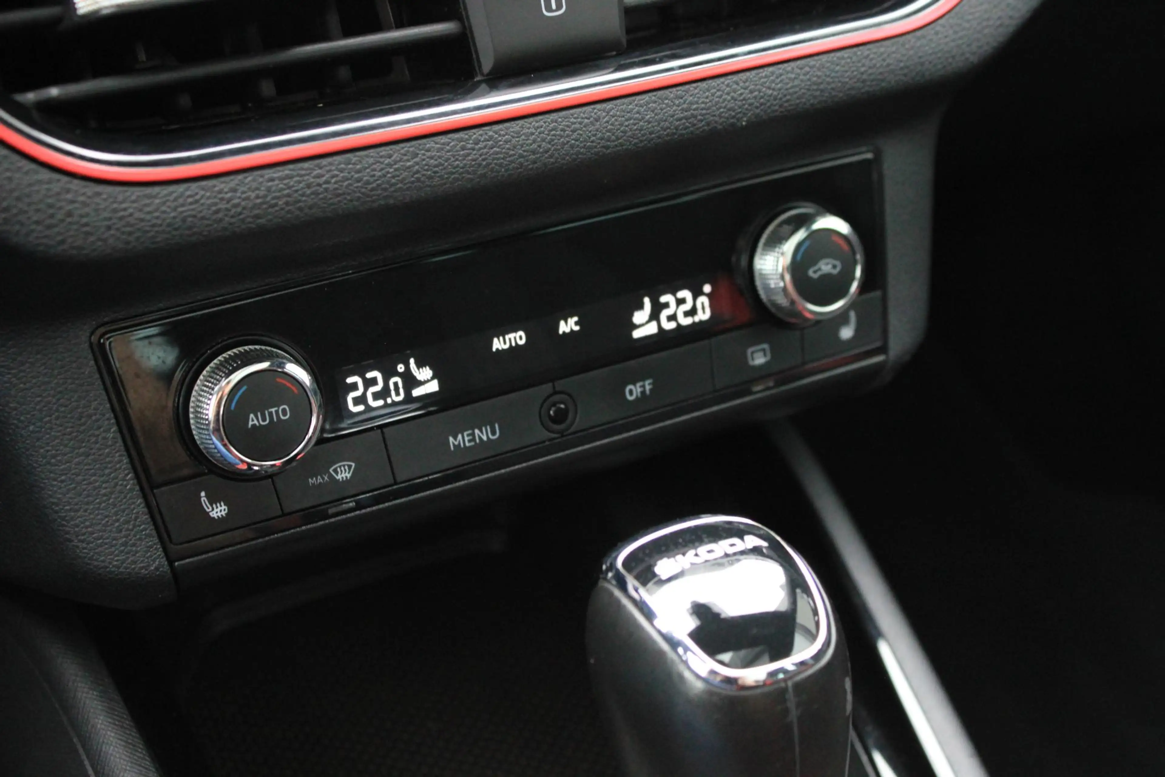 Skoda Scala 1.0 TSI Monte Carlo Pano | LED | Nardo | Virtual | — photo 23