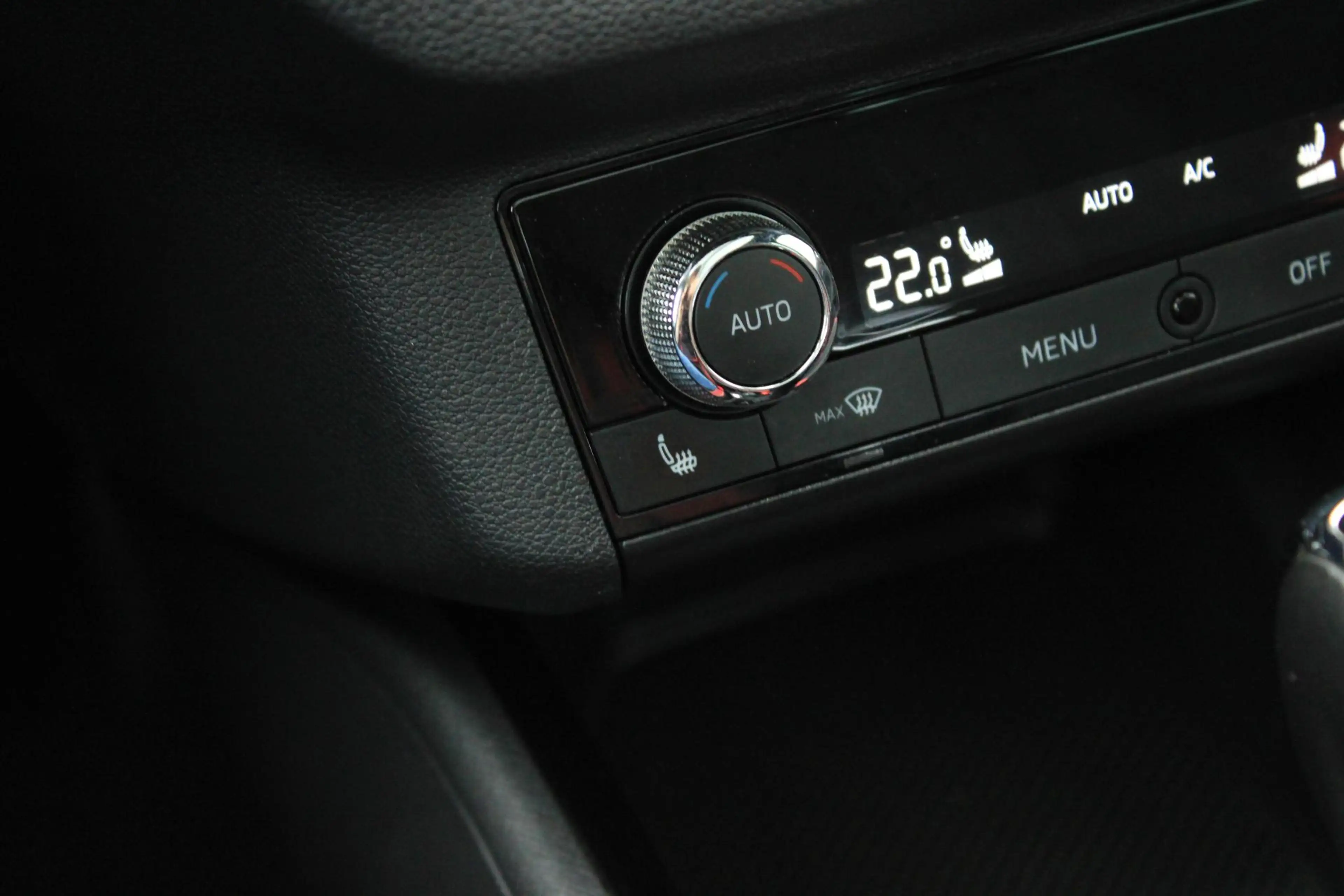 Skoda Scala 1.0 TSI Monte Carlo Pano | LED | Nardo | Virtual | — photo 22