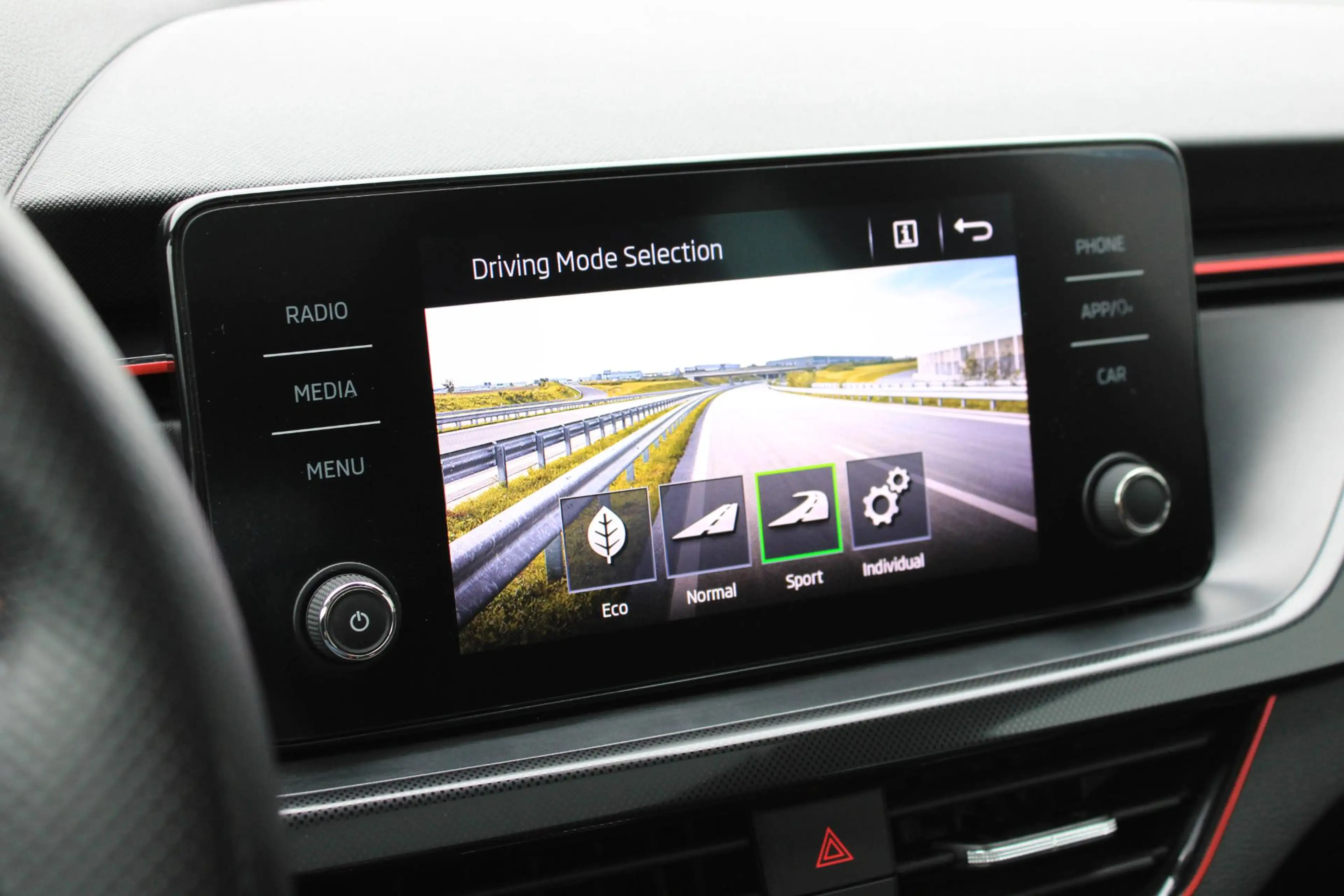 Skoda Scala 1.0 TSI Monte Carlo Pano | LED | Nardo | Virtual | — photo 10