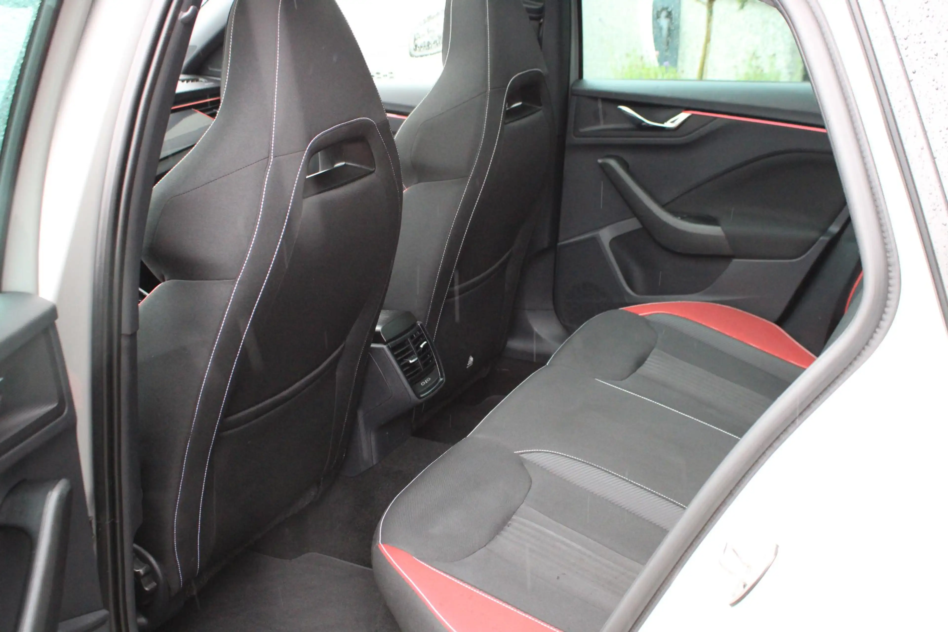 Skoda Scala 1.0 TSI Monte Carlo Pano | LED | Nardo | Virtual | — photo 17