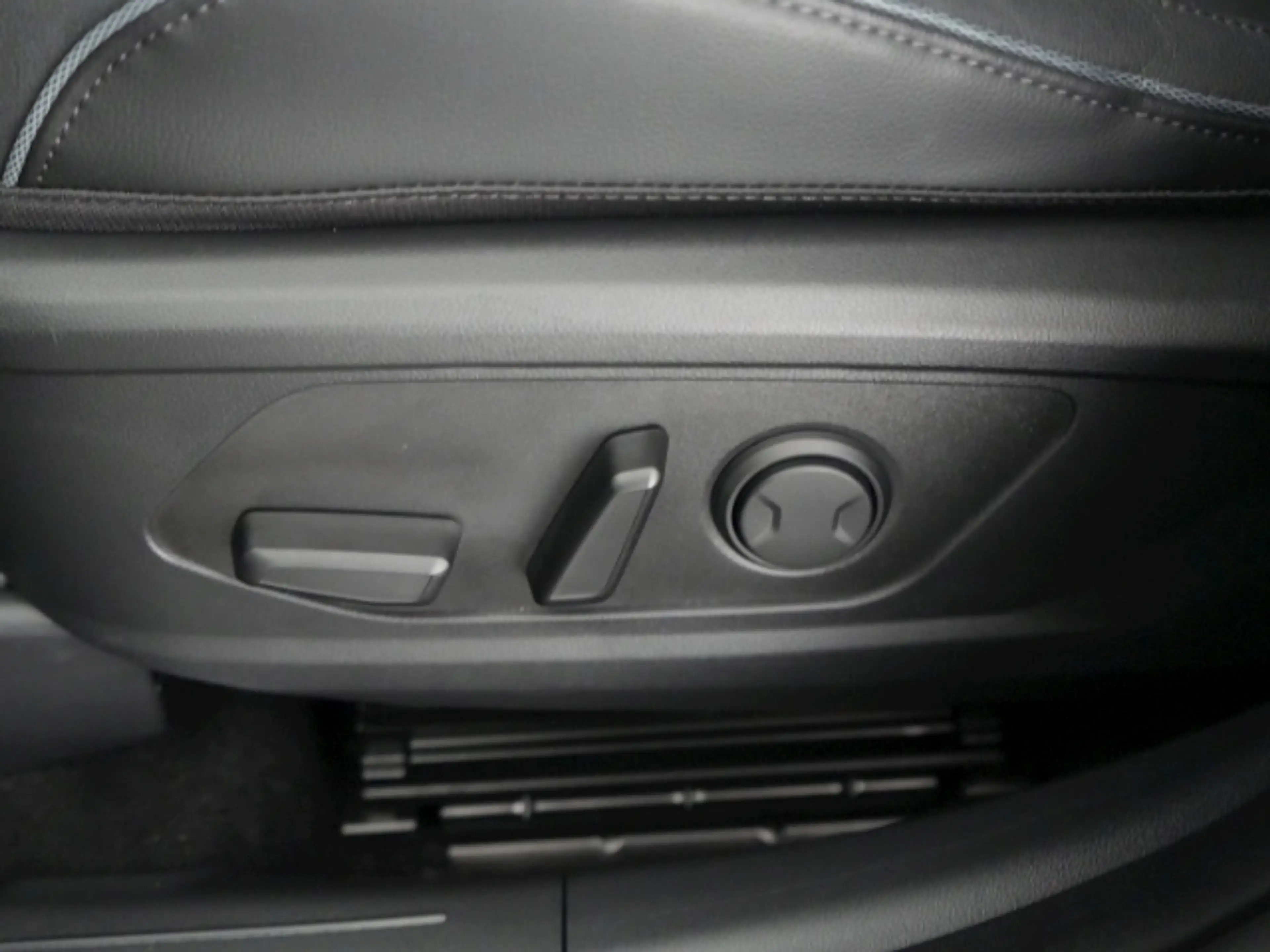 Hyundai TUCSON FACELIFT PHEV PRIME 4WD AT+LED-SCHEINWERFER+NAVI+S — photo 10
