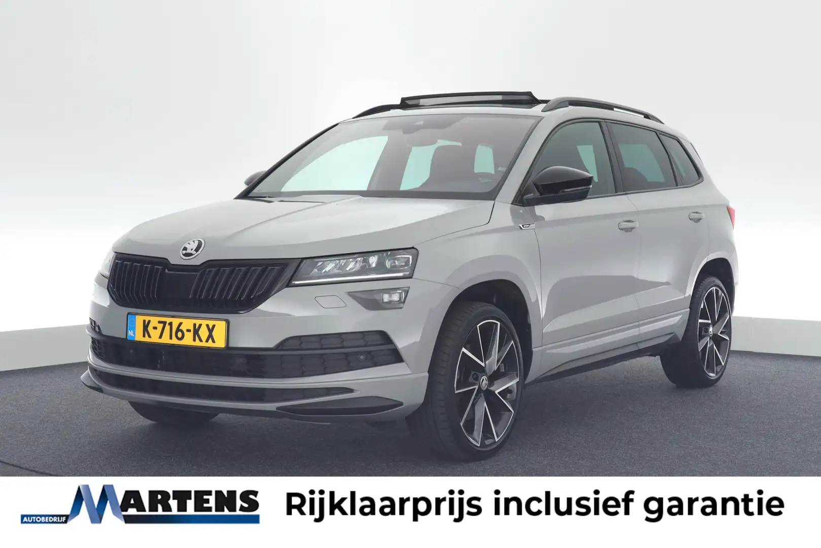 Skoda Karoq 1.5 TSI 150pk ACT Sportline Business Trekhaak Came Grijs - 1