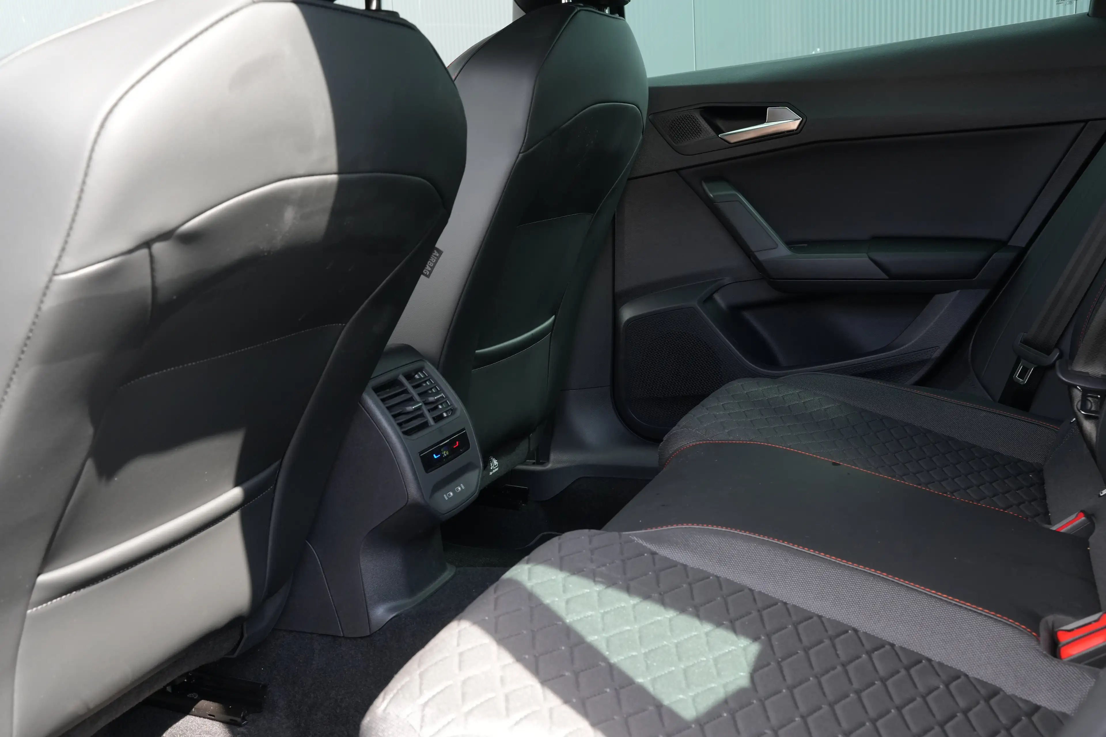 SEAT Leon e-Hybrid Sportstourer FR Business - eHybrid | Achteruitrijc — photo 13