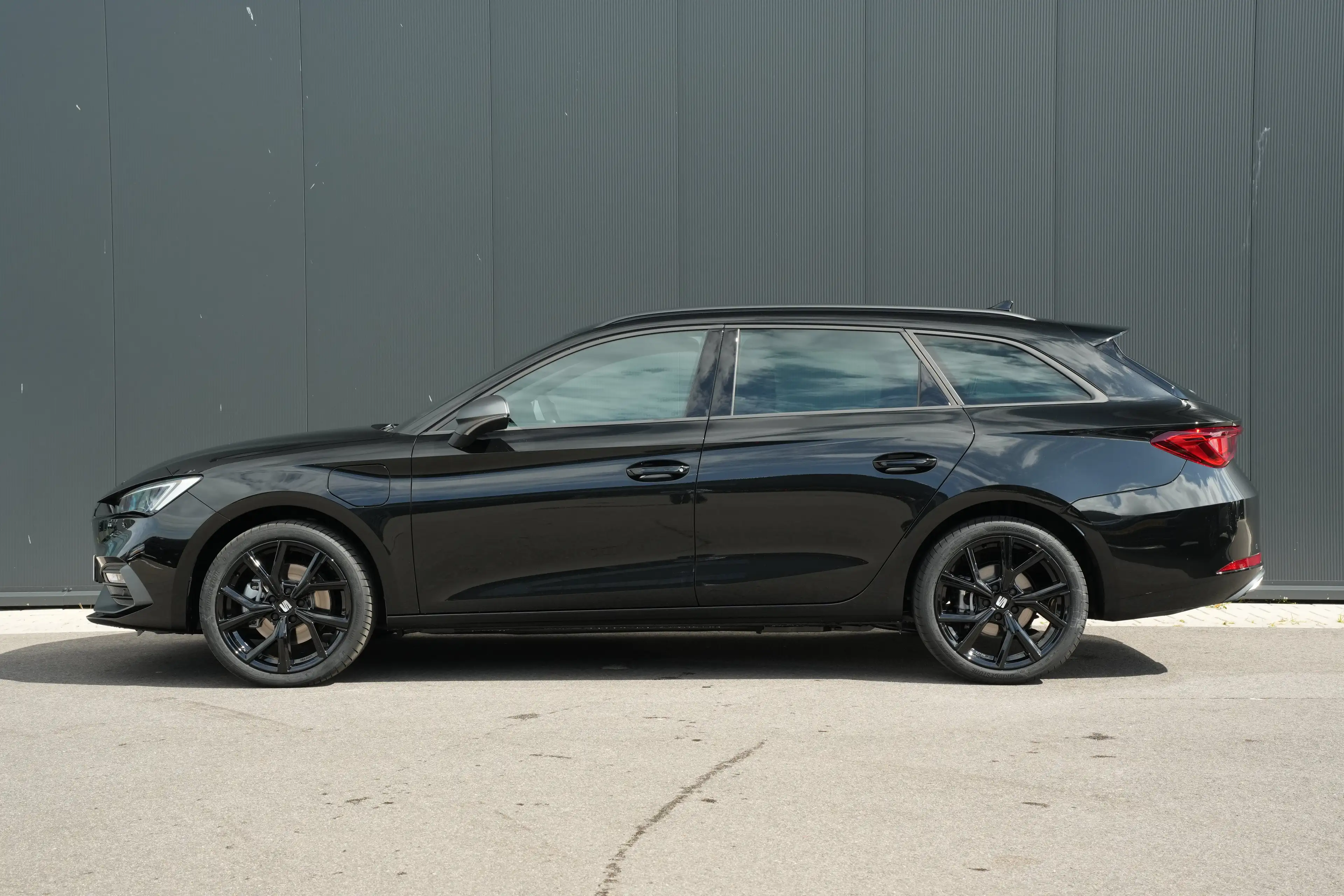 SEAT Leon e-Hybrid Sportstourer FR Business - eHybrid | Achteruitrijc — photo 3