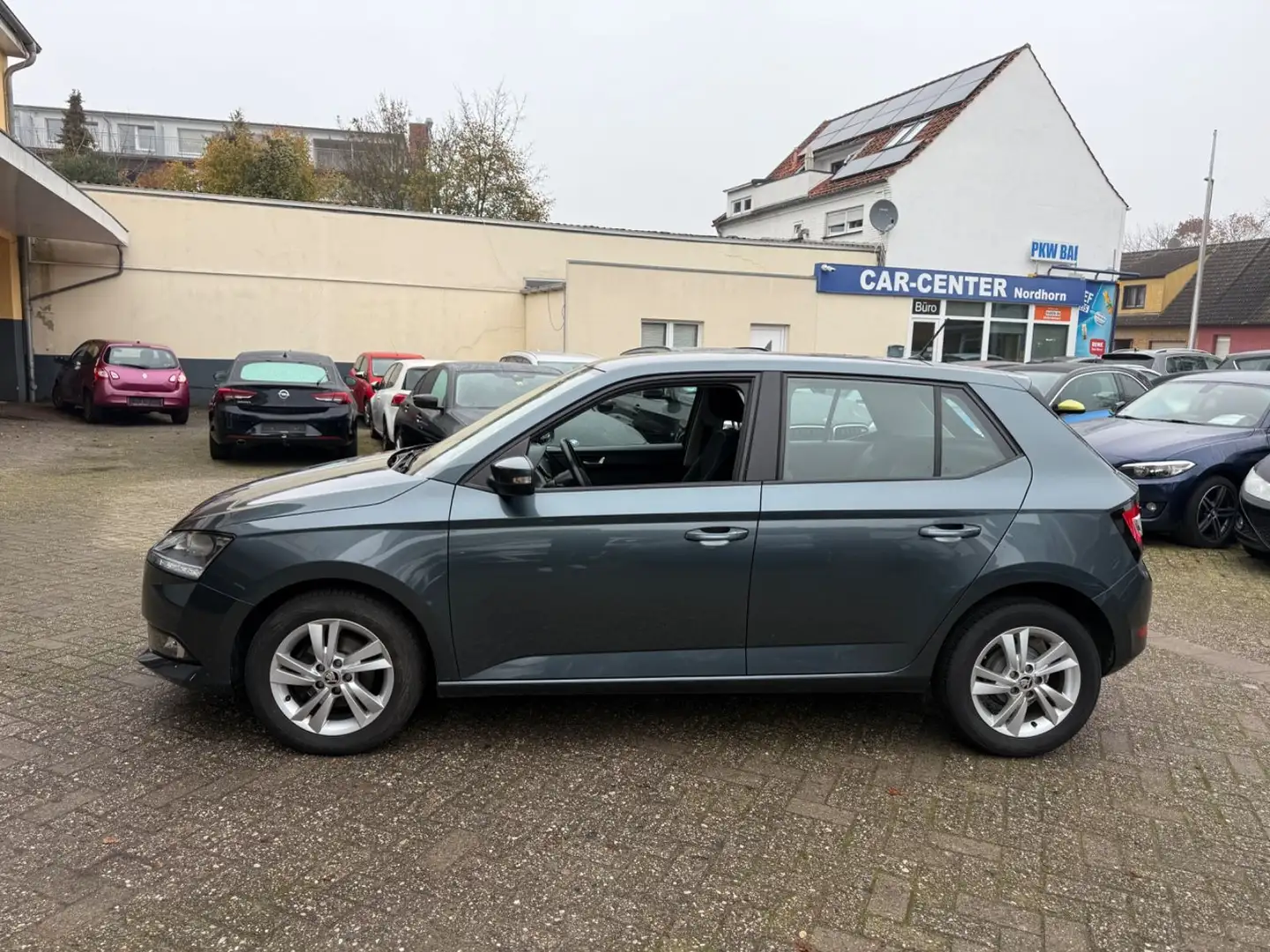 Skoda Fabia Style*NAVI*SHZ*KLIMAAUTOMATIK*** Grau - 2