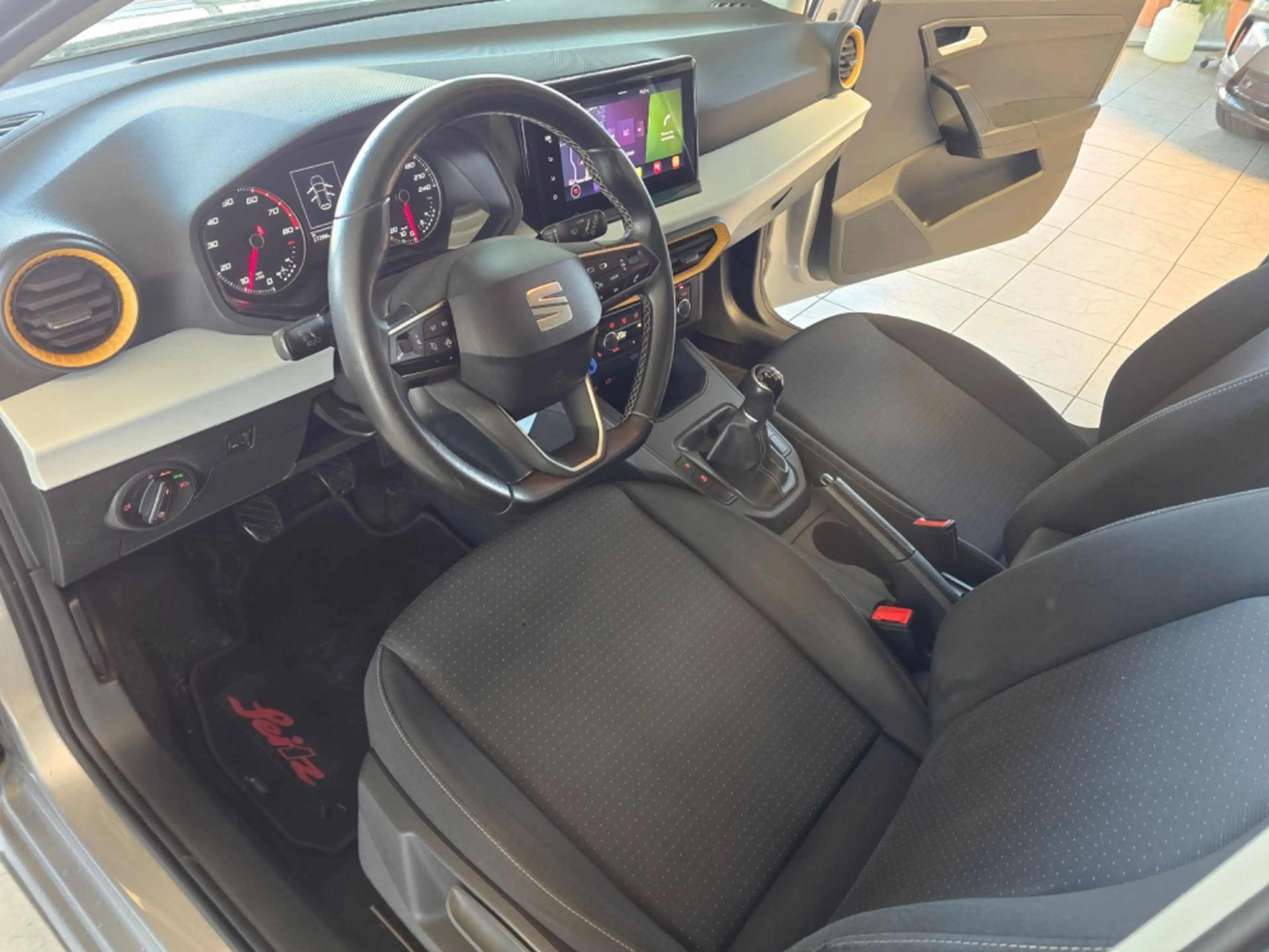 SEAT Ibiza Style 1.0 TSI ALU SHZ NAVI RFK PDC TEMPO — photo 11