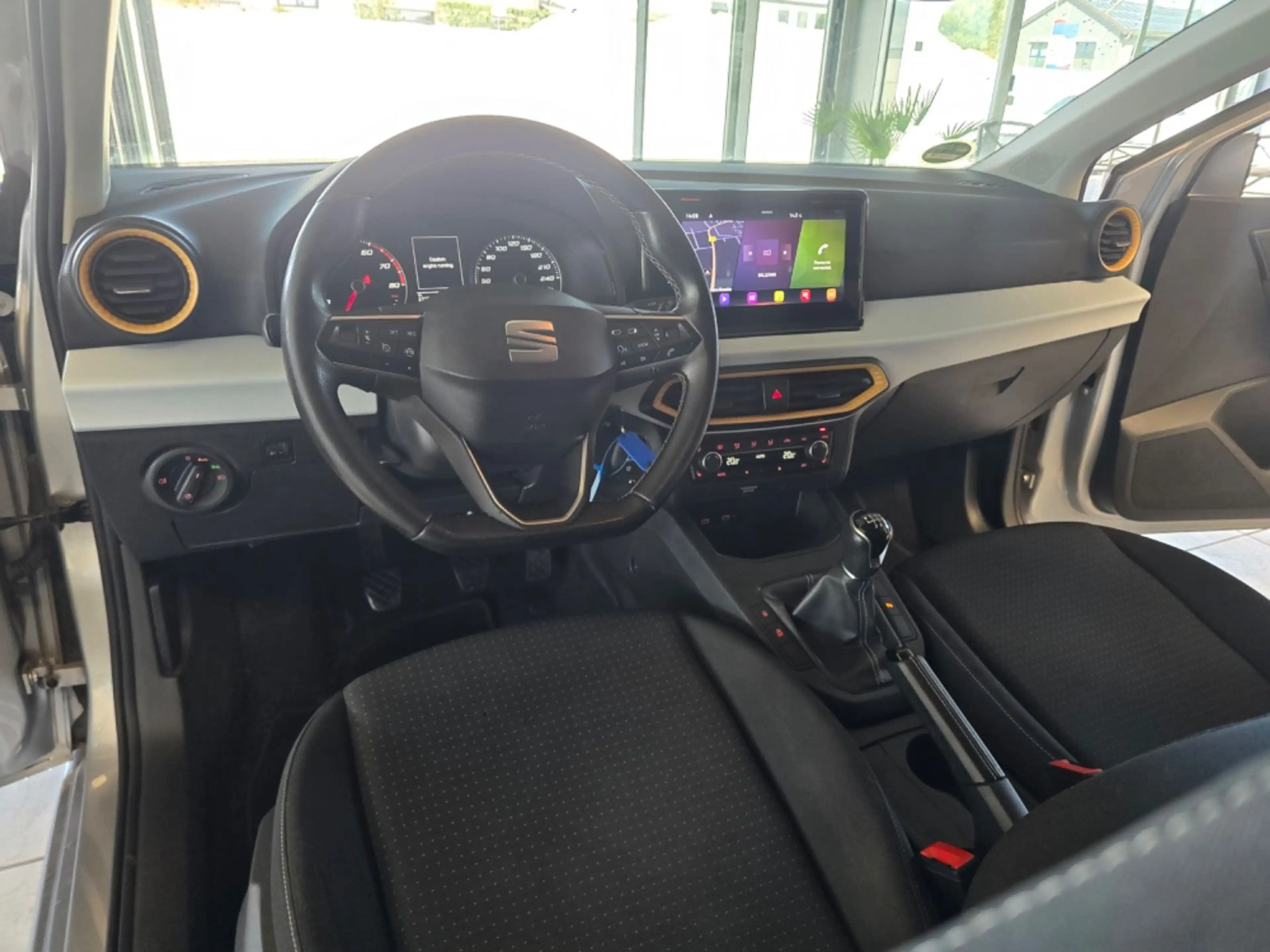 SEAT Ibiza Style 1.0 TSI ALU SHZ NAVI RFK PDC TEMPO — photo 12