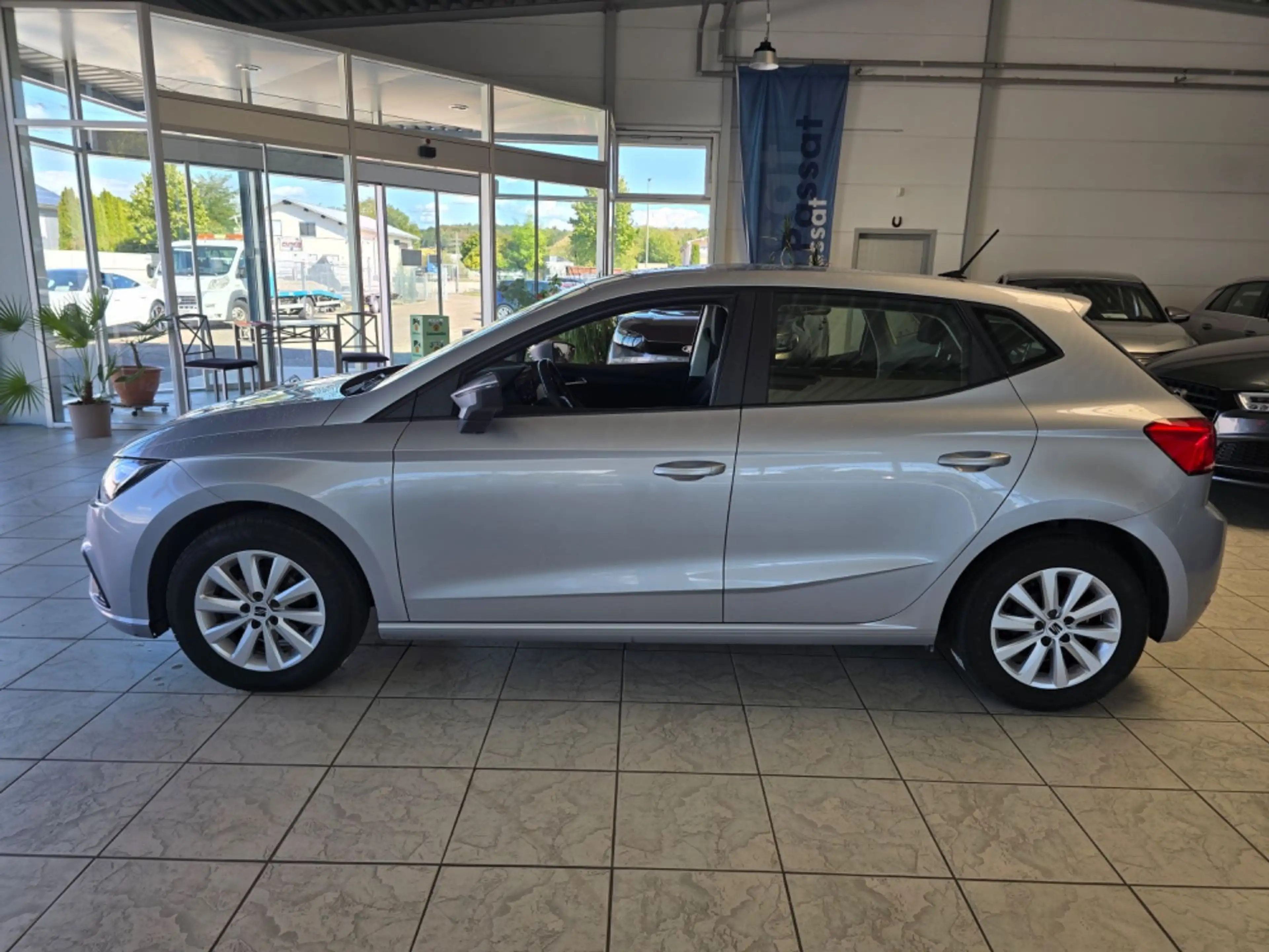 SEAT Ibiza Style 1.0 TSI ALU SHZ NAVI RFK PDC TEMPO — photo 6