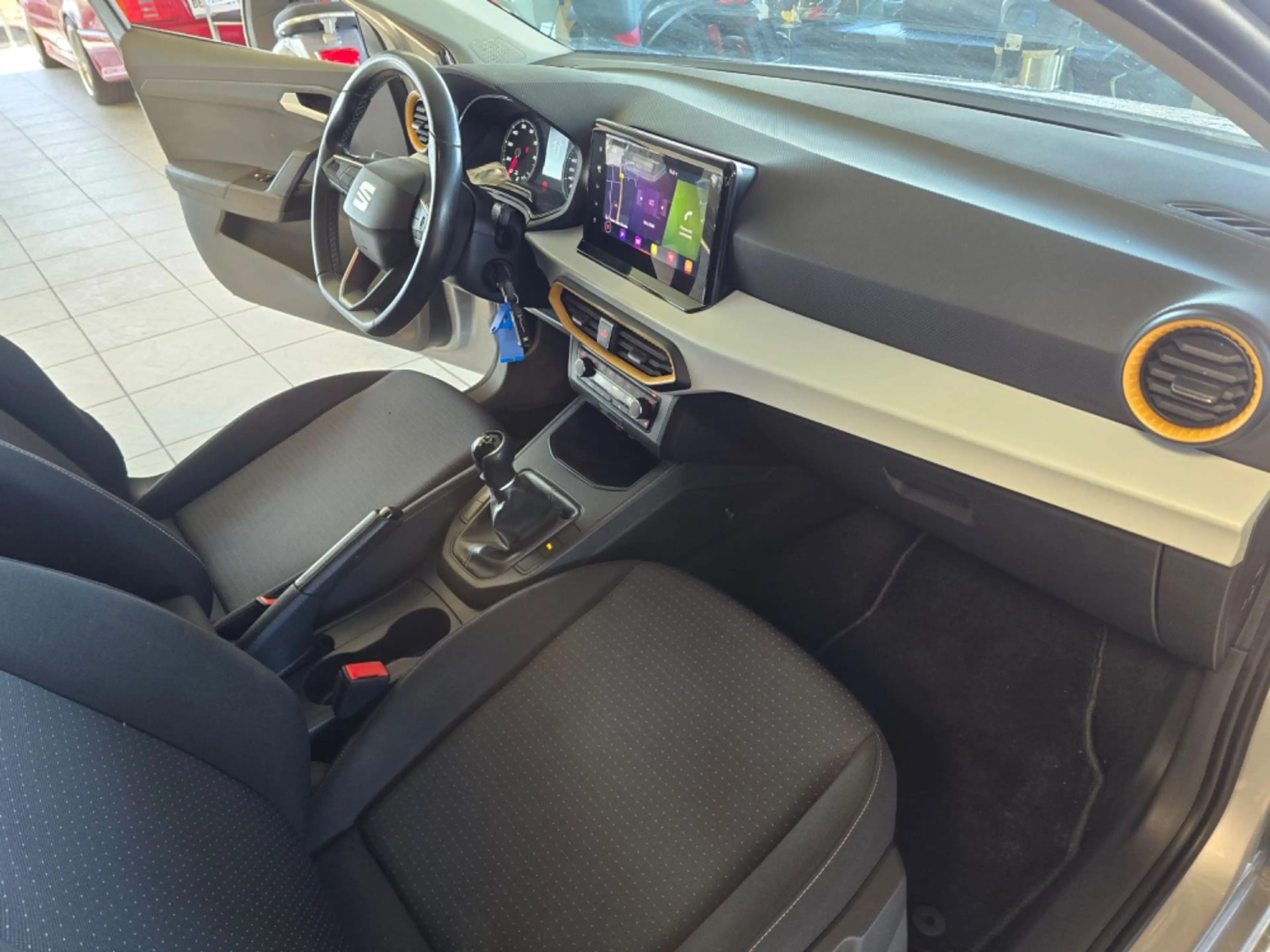 SEAT Ibiza Style 1.0 TSI ALU SHZ NAVI RFK PDC TEMPO — photo 14
