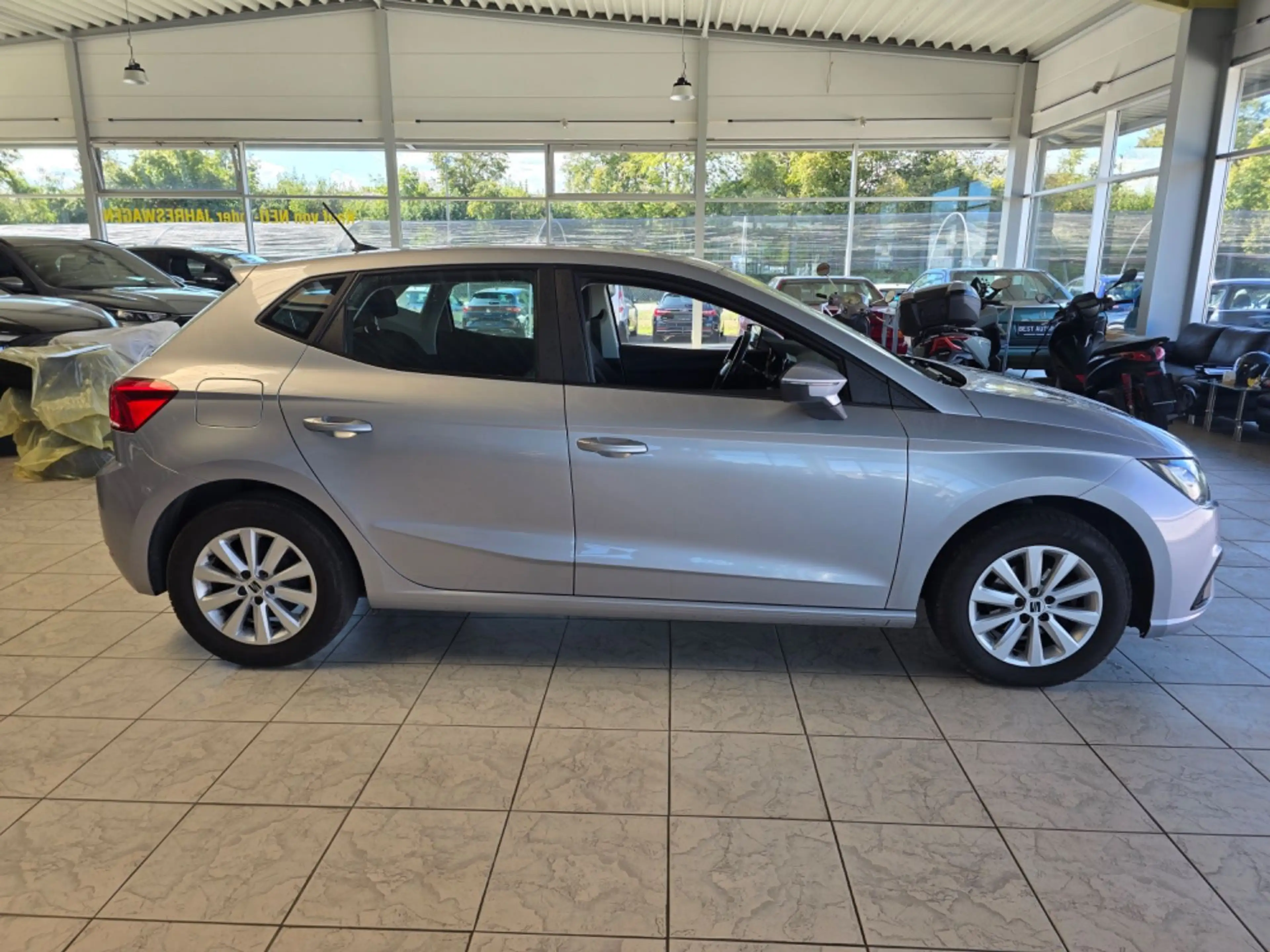SEAT Ibiza Style 1.0 TSI ALU SHZ NAVI RFK PDC TEMPO — photo 5